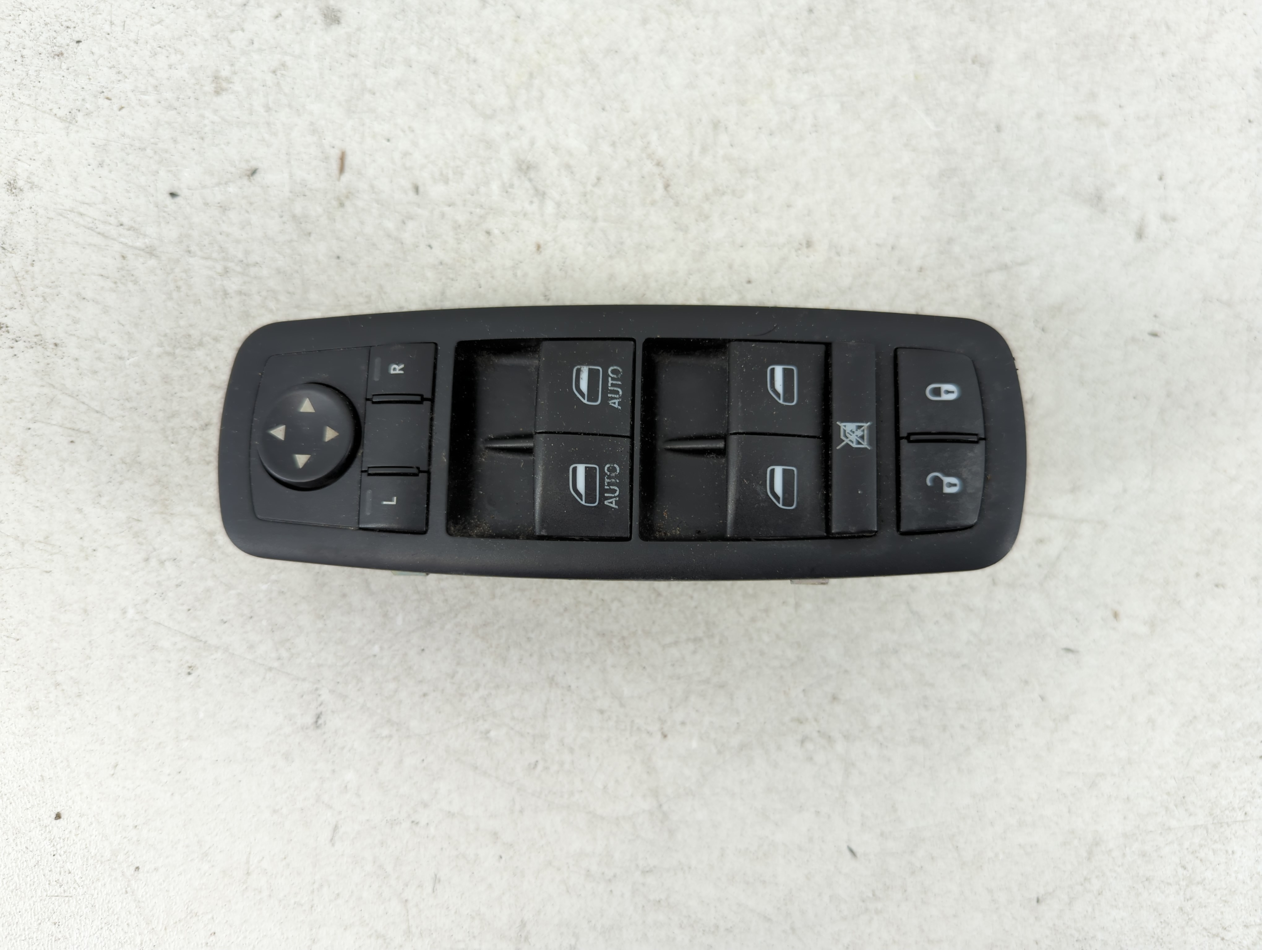 2015-2022 Jeep Cherokee Driver Left Door Master Power Window Switch 1077975 - Oemusedautoparts1.com