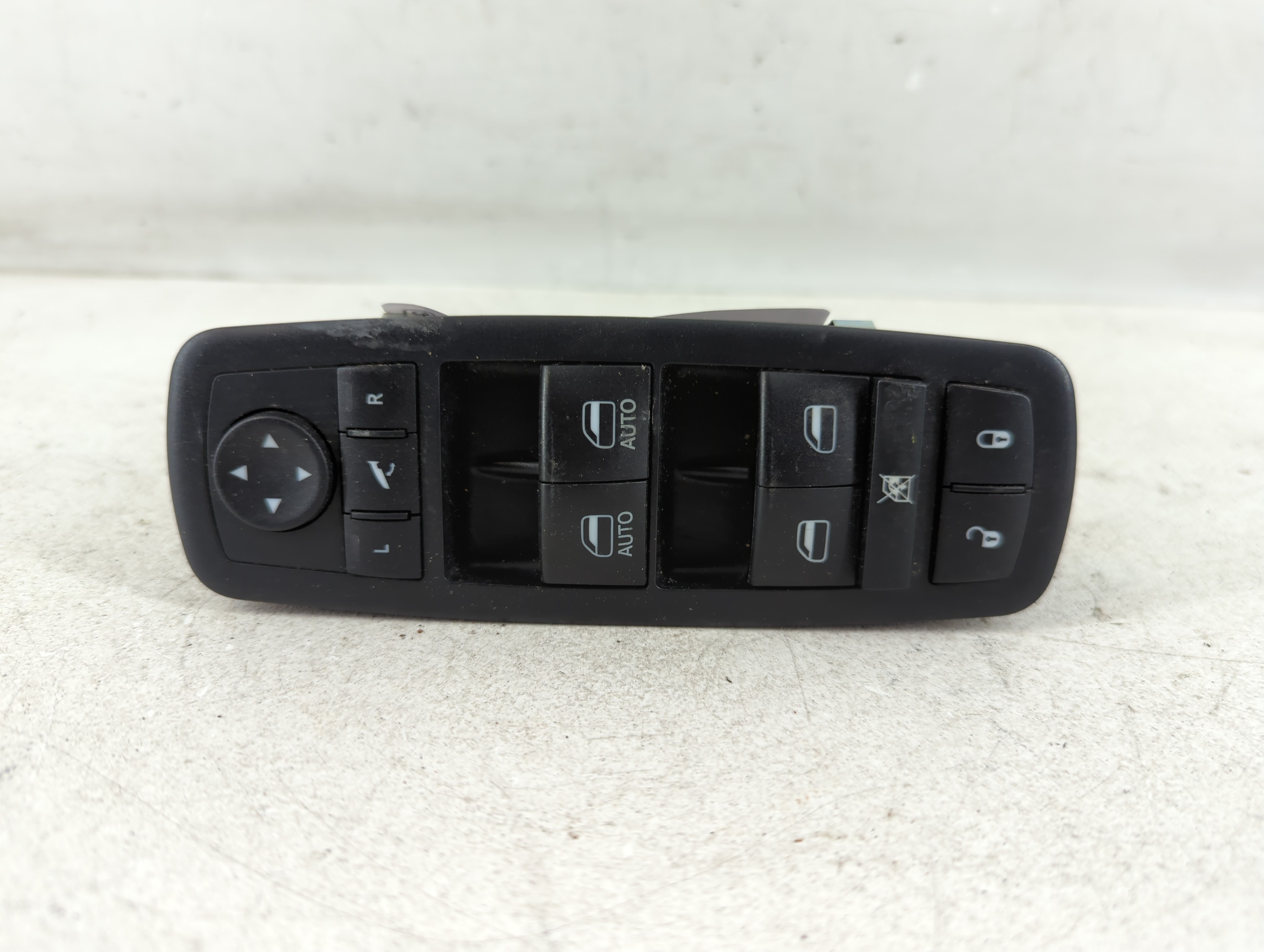 2016 Jeep Grand Cherokee Driver Left Door Master Power Window Switch 1077978 - Oemusedautoparts1.com