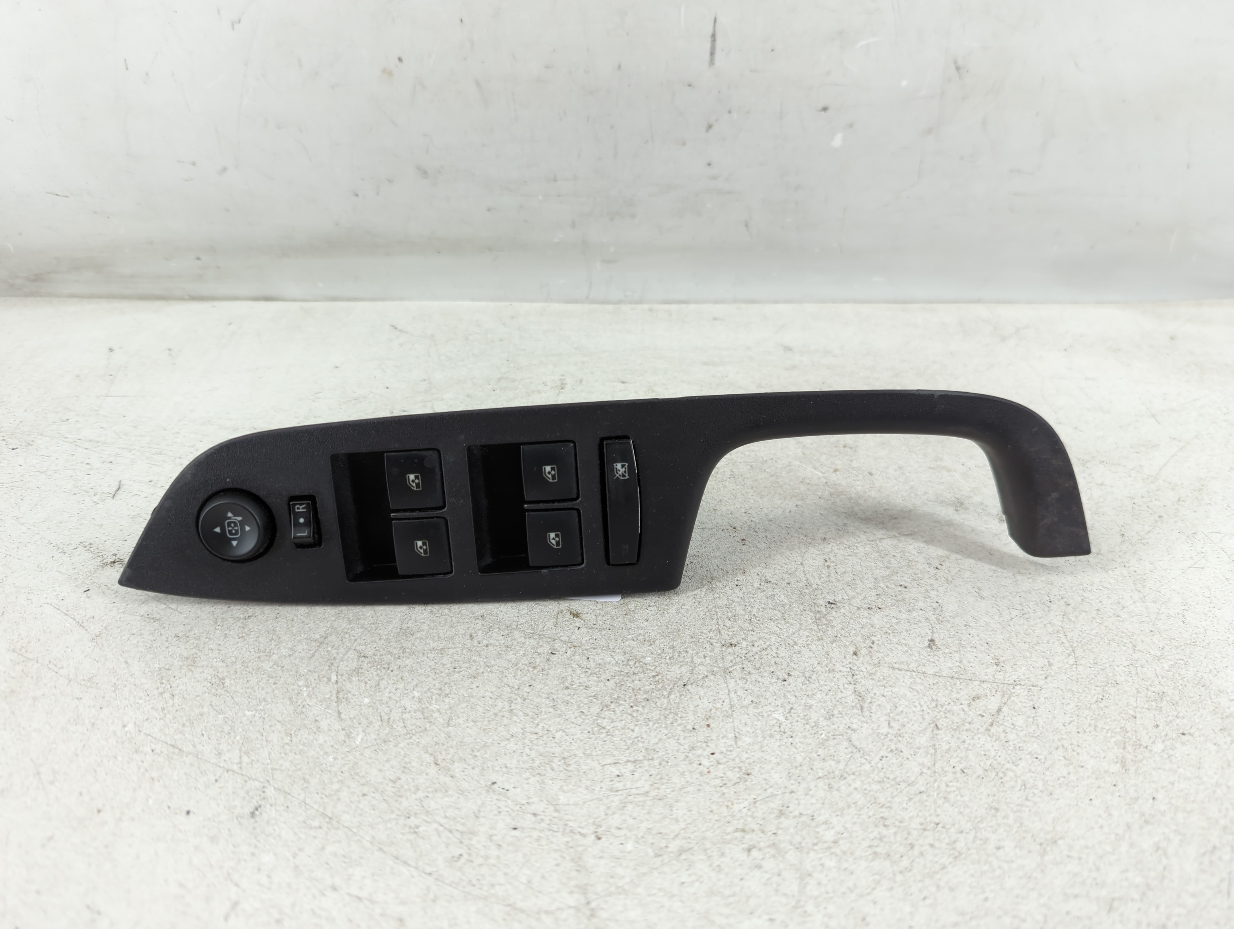 2010-2017 Gmc Terrain Driver Left Door Master Power Window Switch 1077991 - Oemusedautoparts1.com