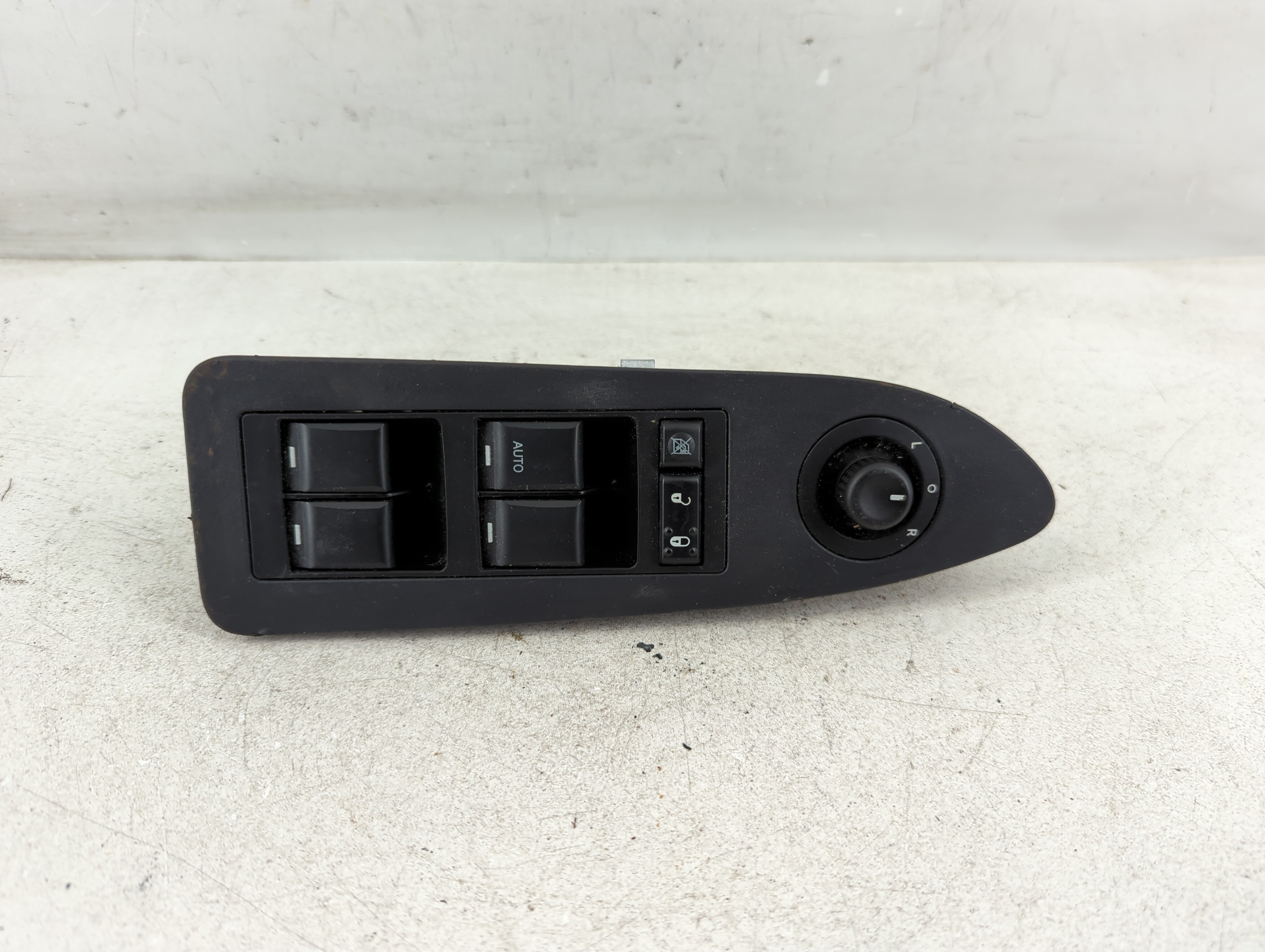 2006-2010 Dodge Charger Driver Left Door Master Power Window Switch 1077996 - Oemusedautoparts1.com