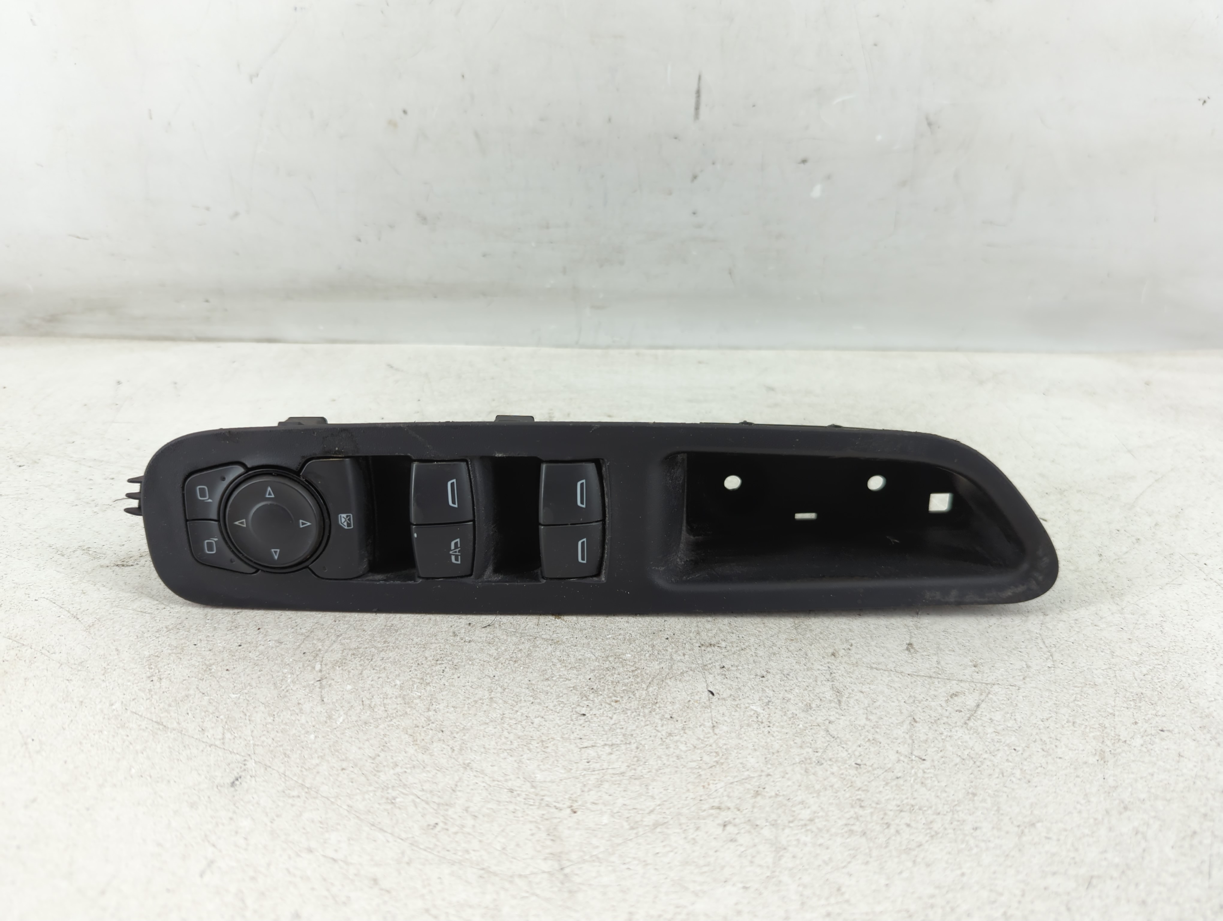 2019-2022 Gmc Sierra 1500 Driver Left Door Master Power Window Switch 1078027 - Oemusedautoparts1.com