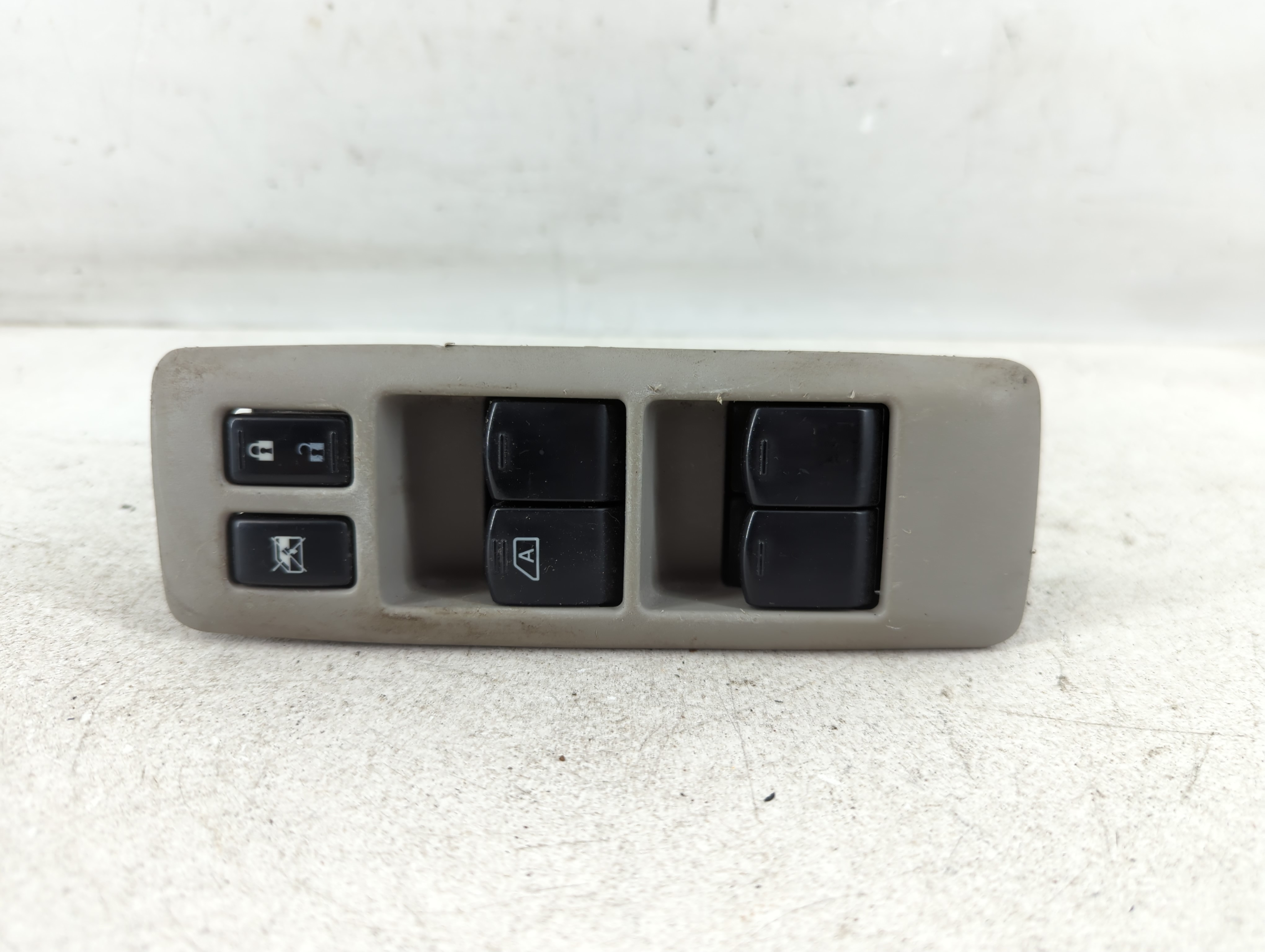 2011-2015 Nissan Rogue Driver Left Door Master Power Window Switch 1078033 - Oemusedautoparts1.com