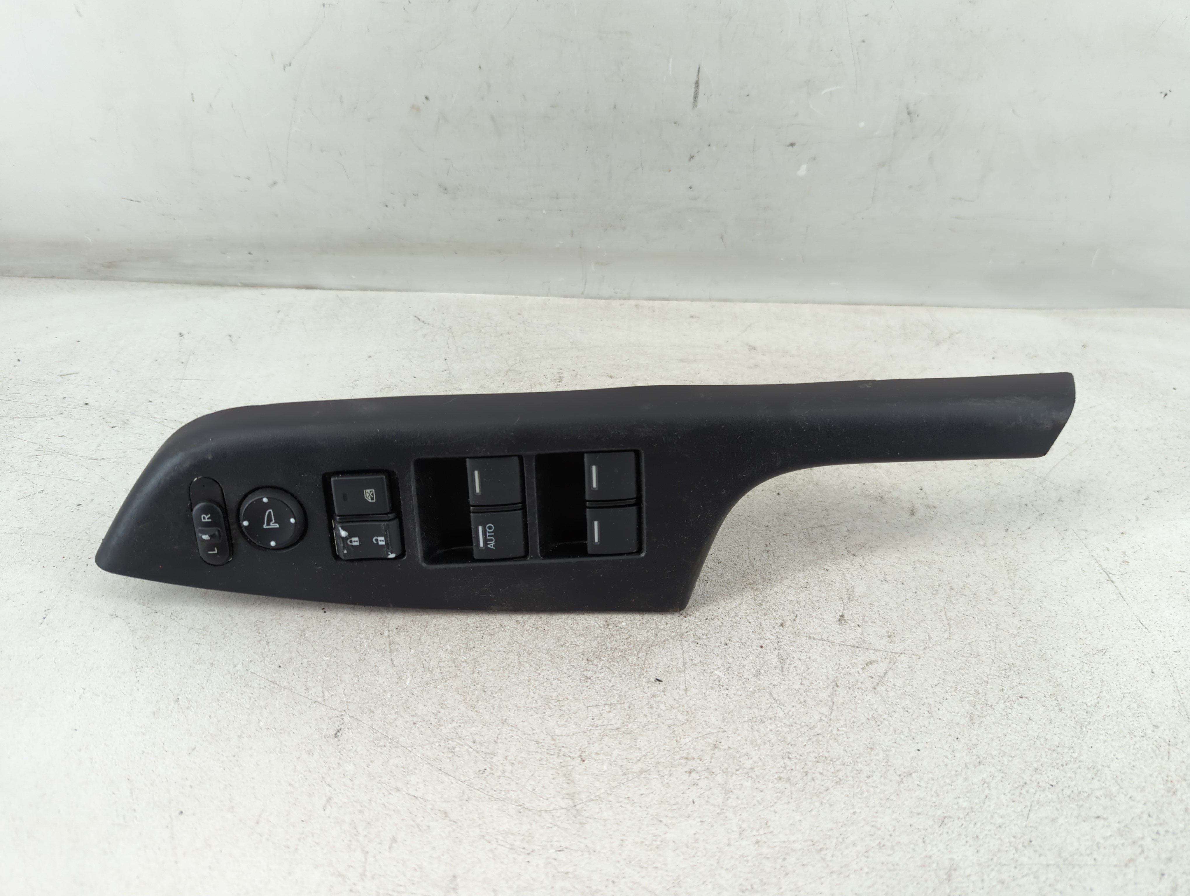 2014-2016 Honda Cr-v Driver Left Door Master Power Window Switch 1078041 - Oemusedautoparts1.com