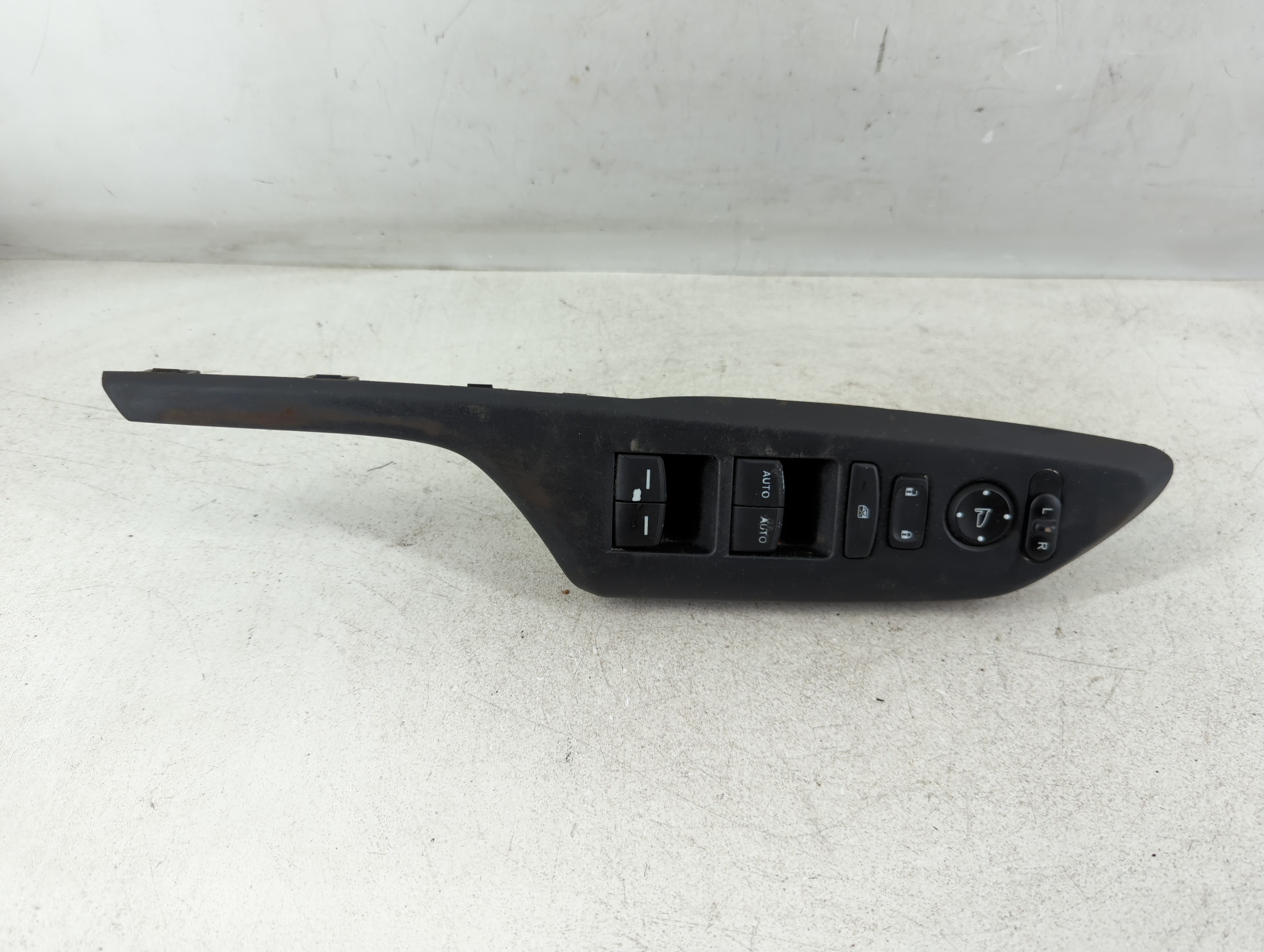 Picture of 2016-2021 Honda Civic Driver Left Door Master Power Window Switch 1078047