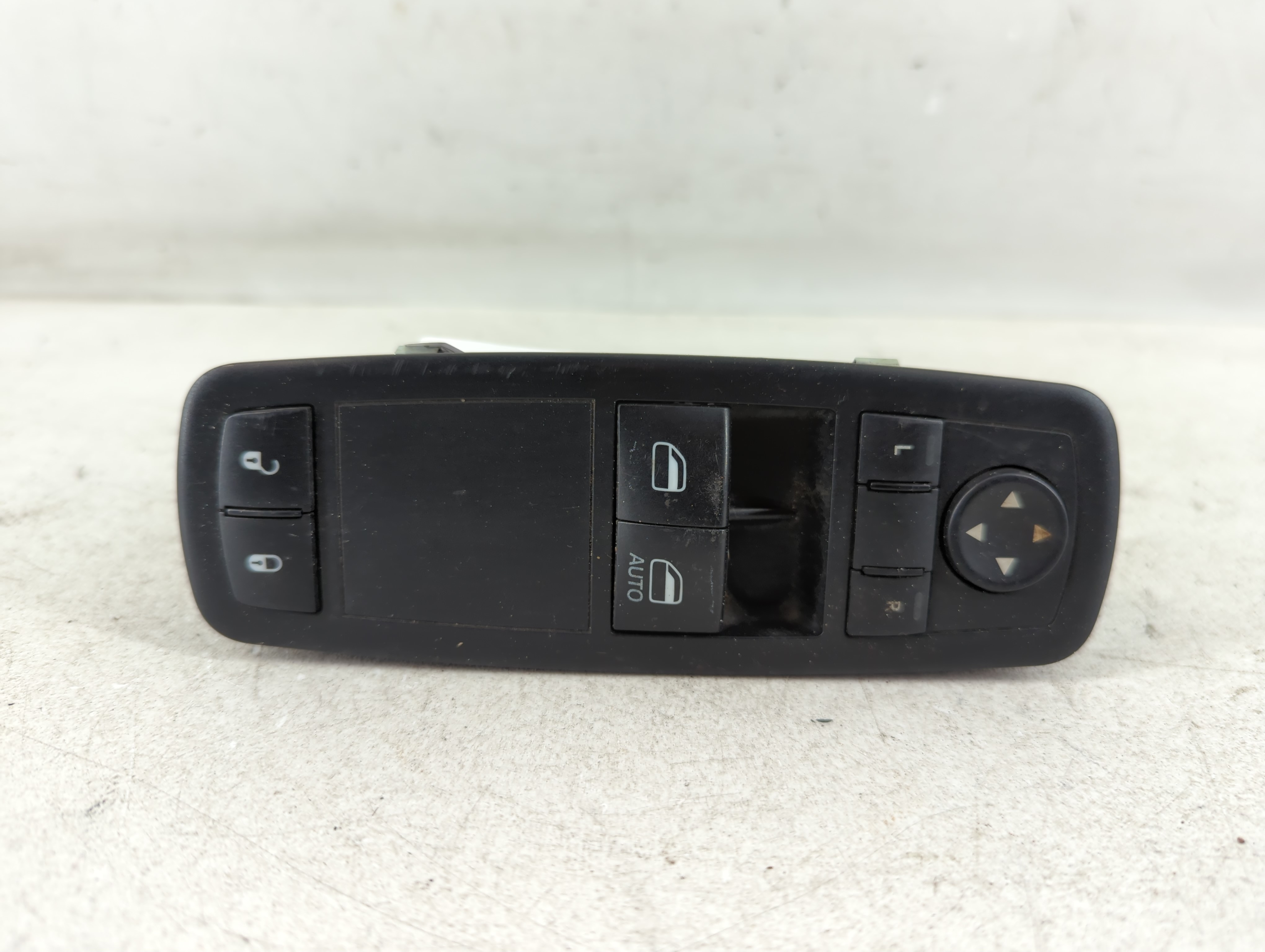 Picture of Dodge Ram 1500 Driver Left Door Master Power Window Switch 68148893aa 1078052