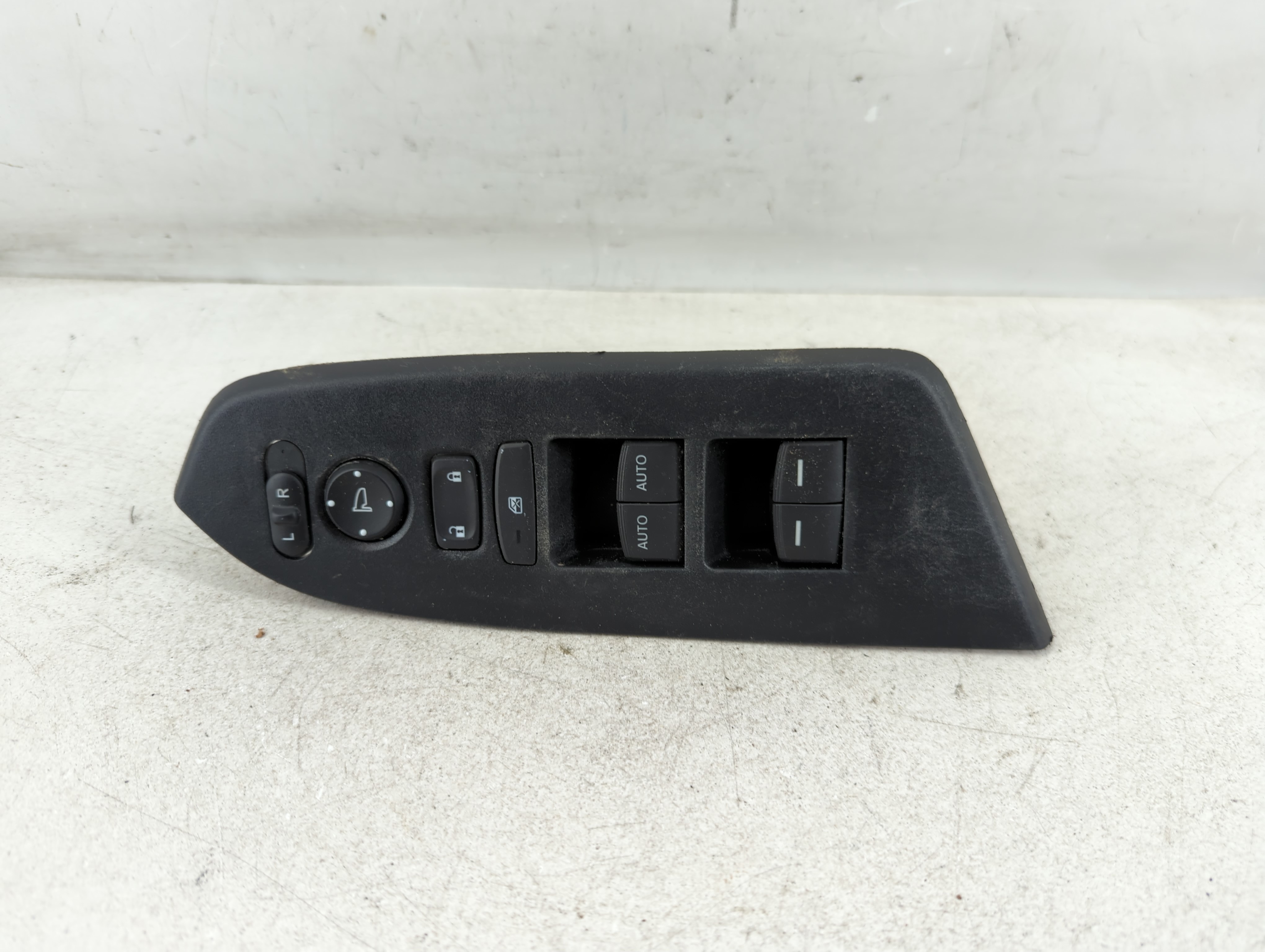 2017-2022 Honda Cr-v Driver Left Door Master Power Window Switch 1078054 - Oemusedautoparts1.com