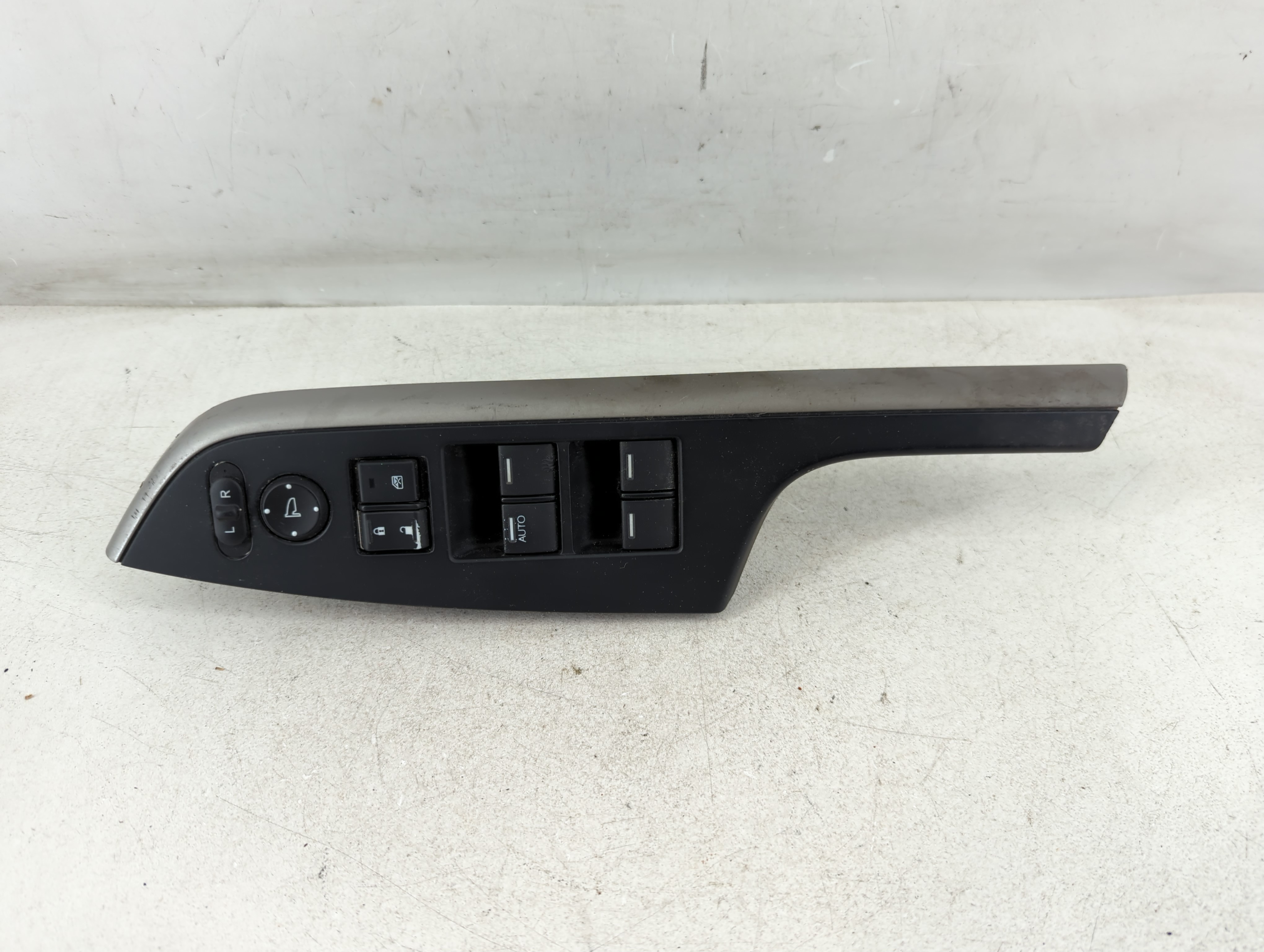 Picture of 2014-2016 Honda Cr-v Driver Left Door Master Power Window Switch 1078058