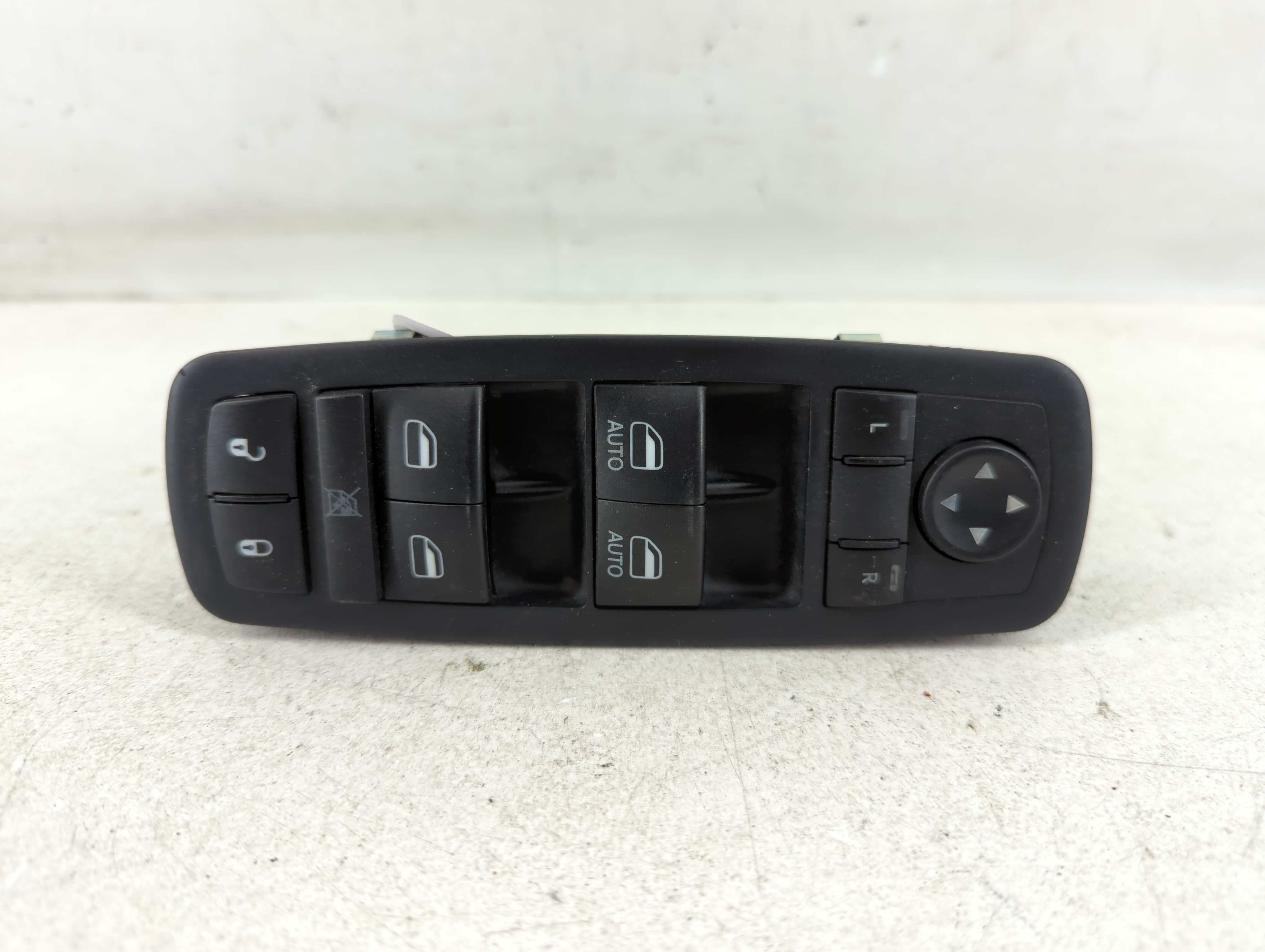 Picture of Dodge Caravan Driver Left Door Master Power Window Switch 68298871aa 1078067