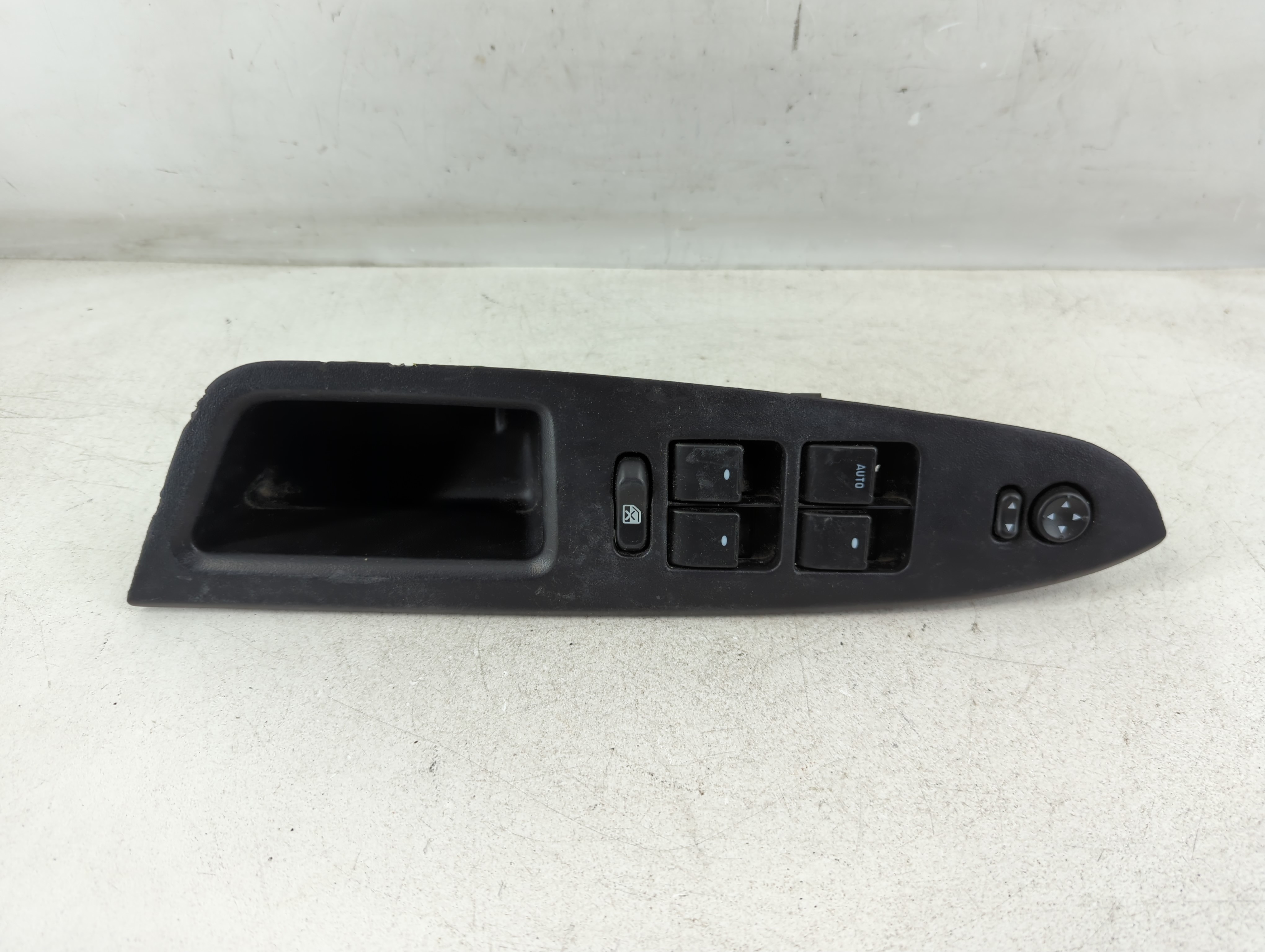 Picture of 2006-2008 Chevrolet Impala Driver Left Door Master Power Window Switch 1078074