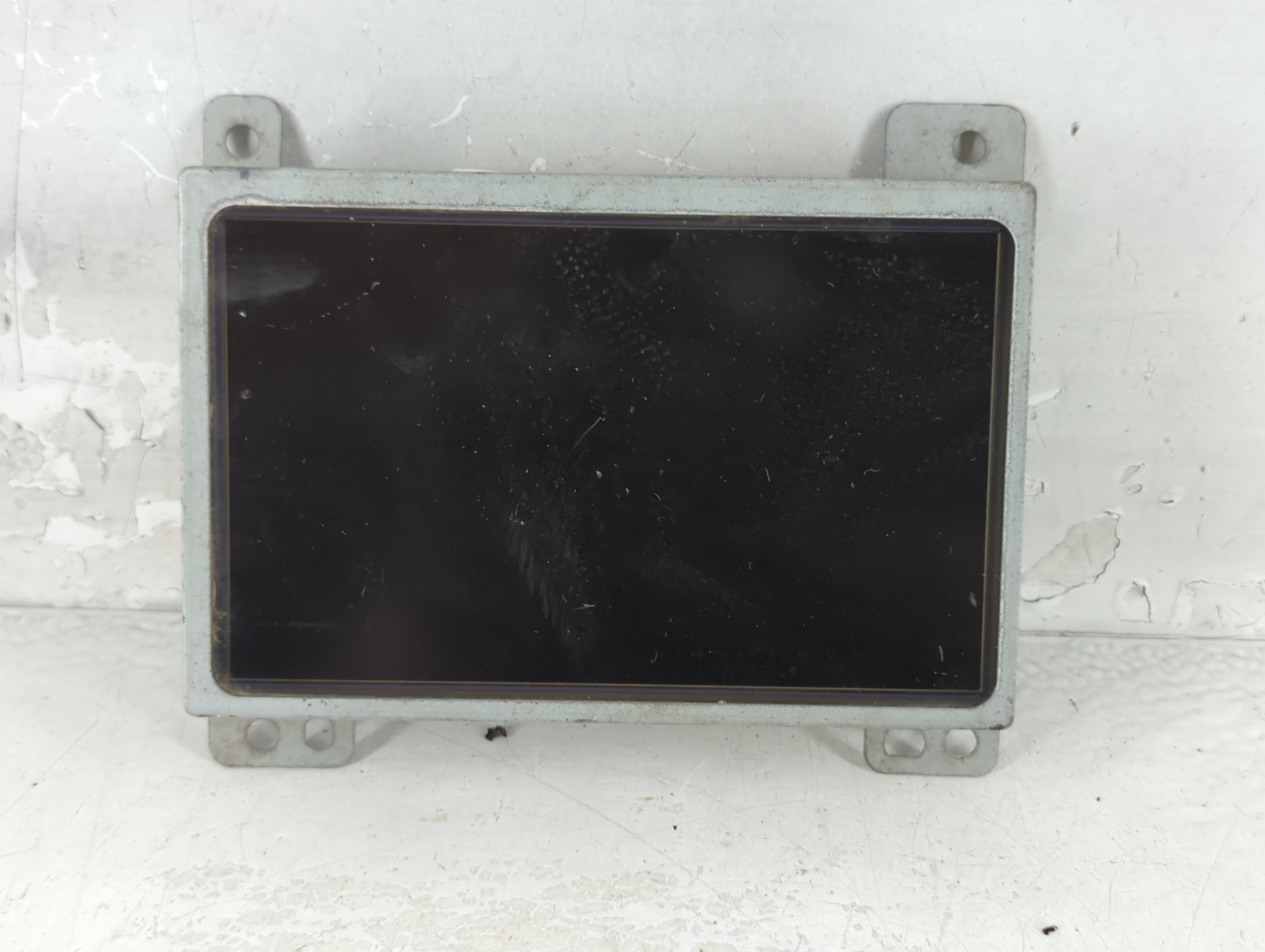 2010-2015 Chevrolet Equinox Information Display Screen 1078084 - Oemusedautoparts1.com