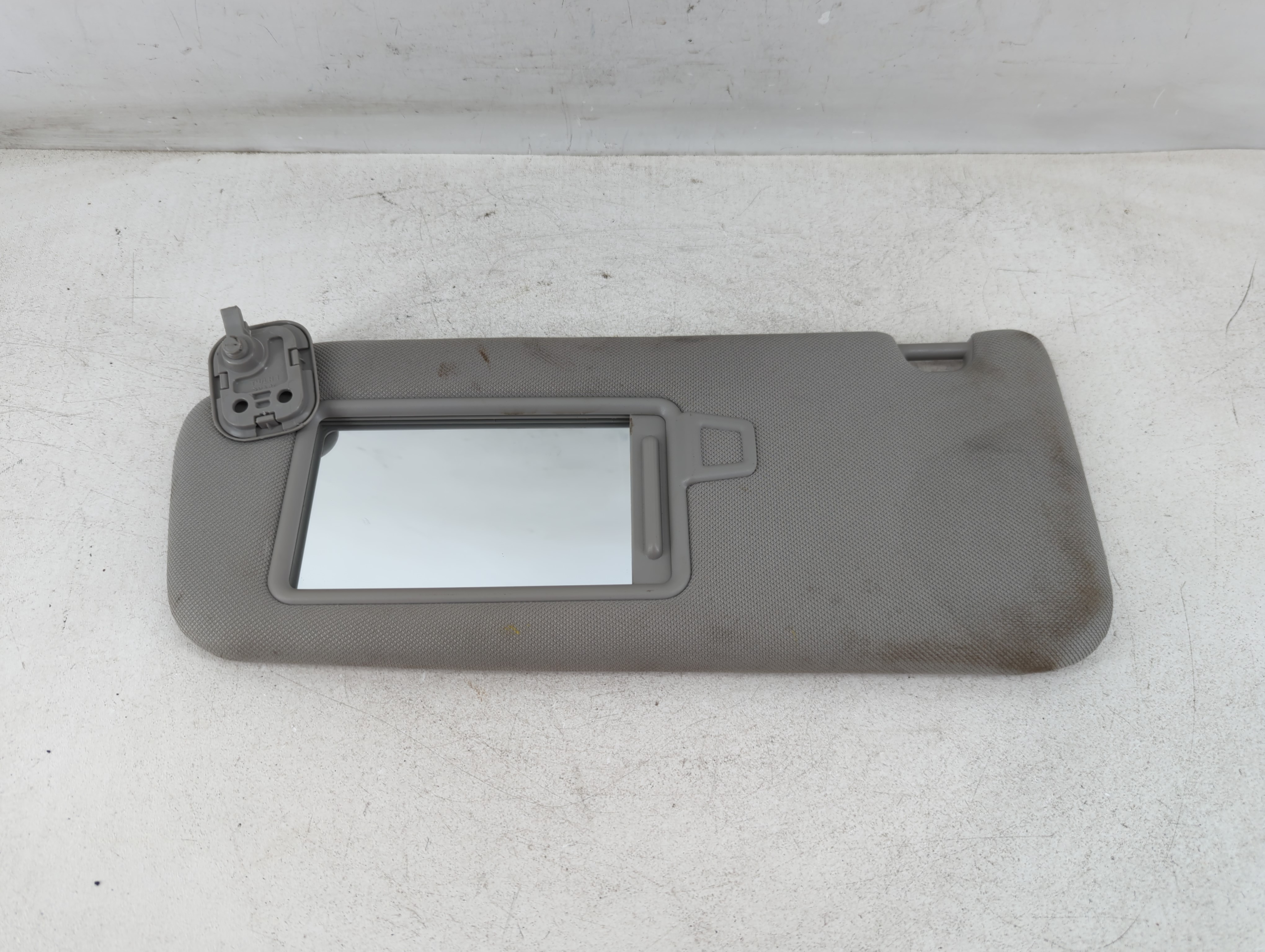 Picture of 2019-2021 Hyundai Santa Fe Driver Sun Visor Mirror Left Sunvisor Grey 1078105