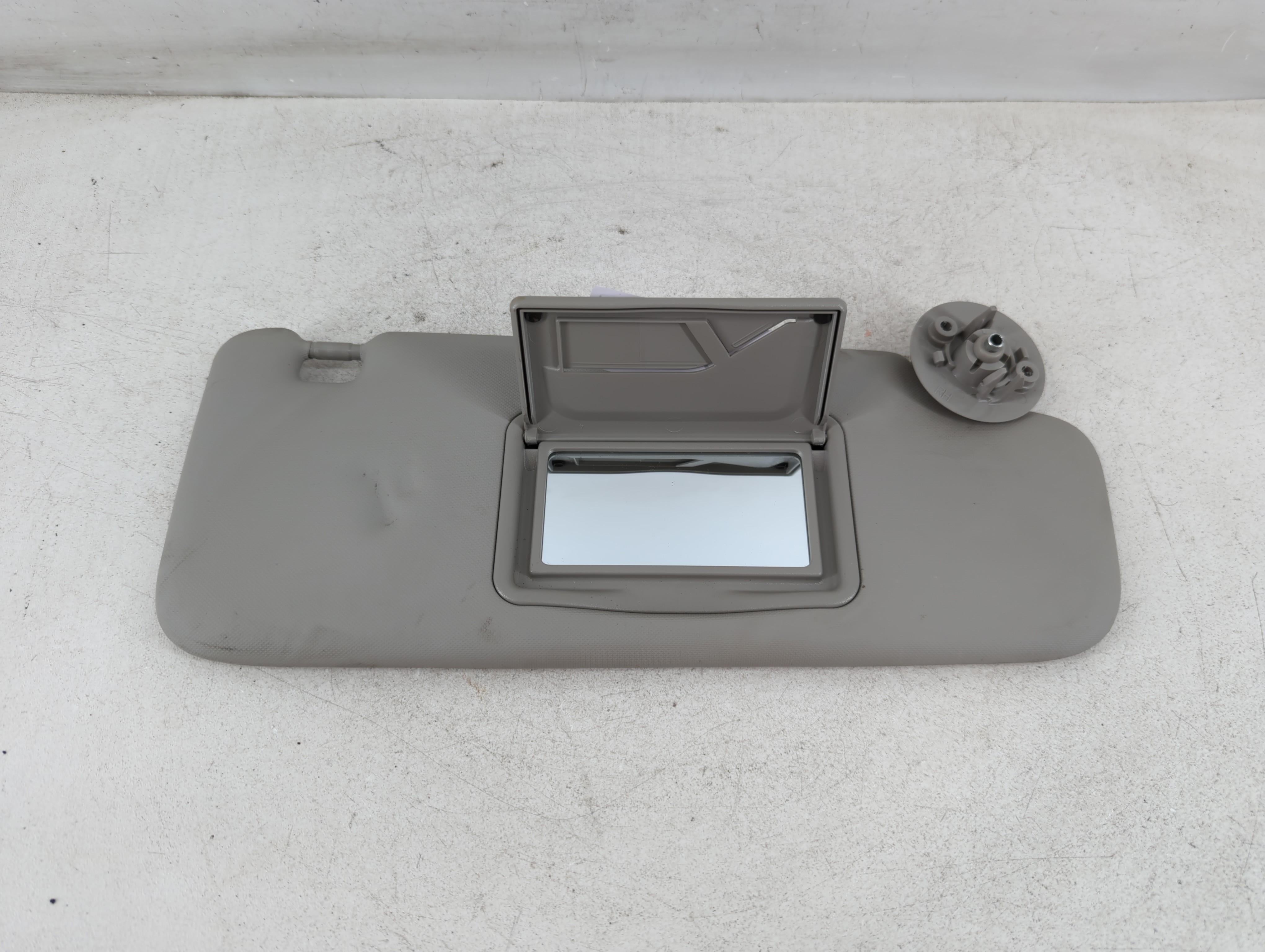 2012-2019 Chevrolet Sonic Driver Sun Visor Mirror Left Sunvisor Grey 1078106 - Oemusedautoparts1.com