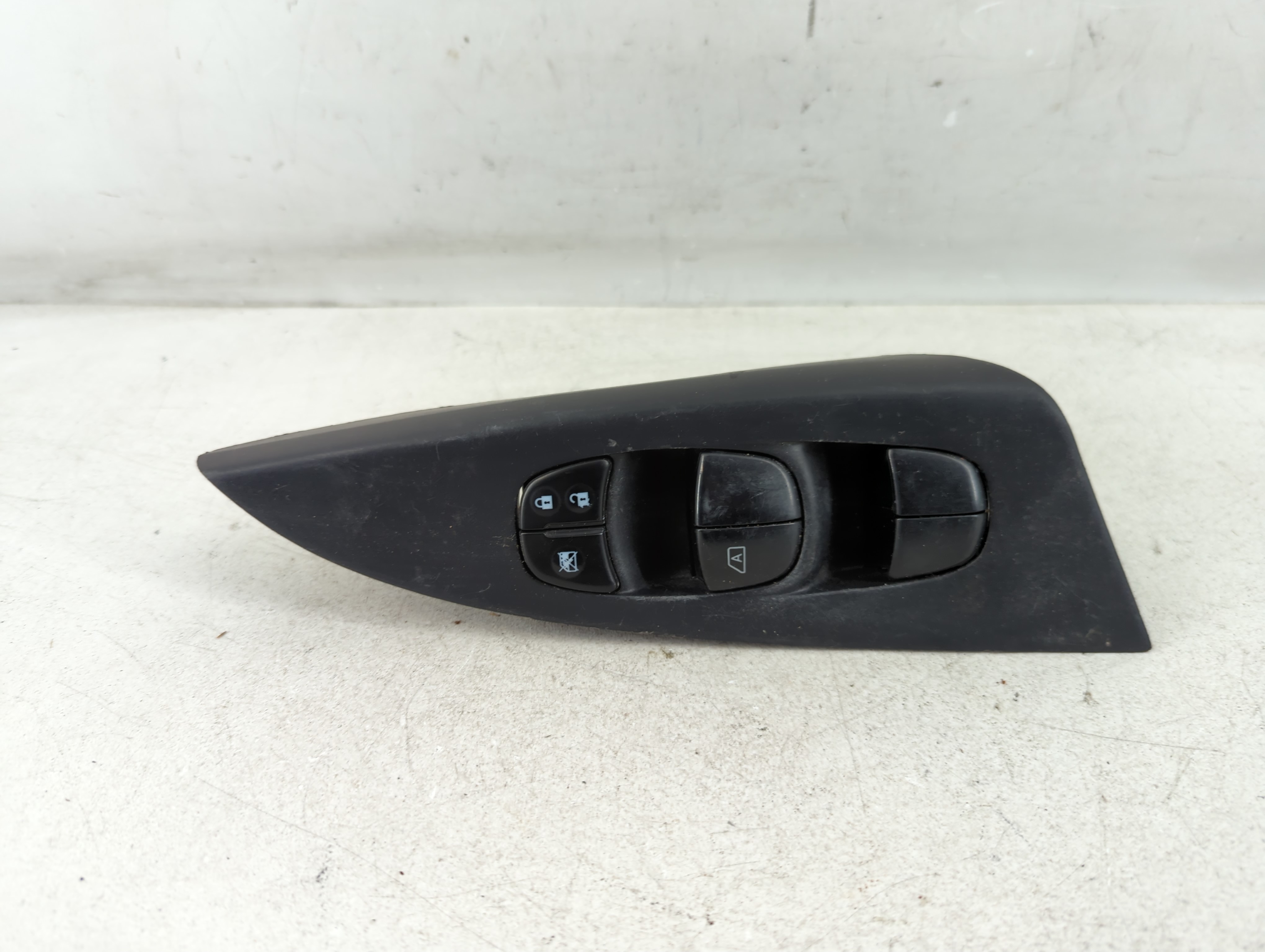 2013-2019 Nissan Sentra Driver Left Door Master Power Window Switch 1078111 - Oemusedautoparts1.com