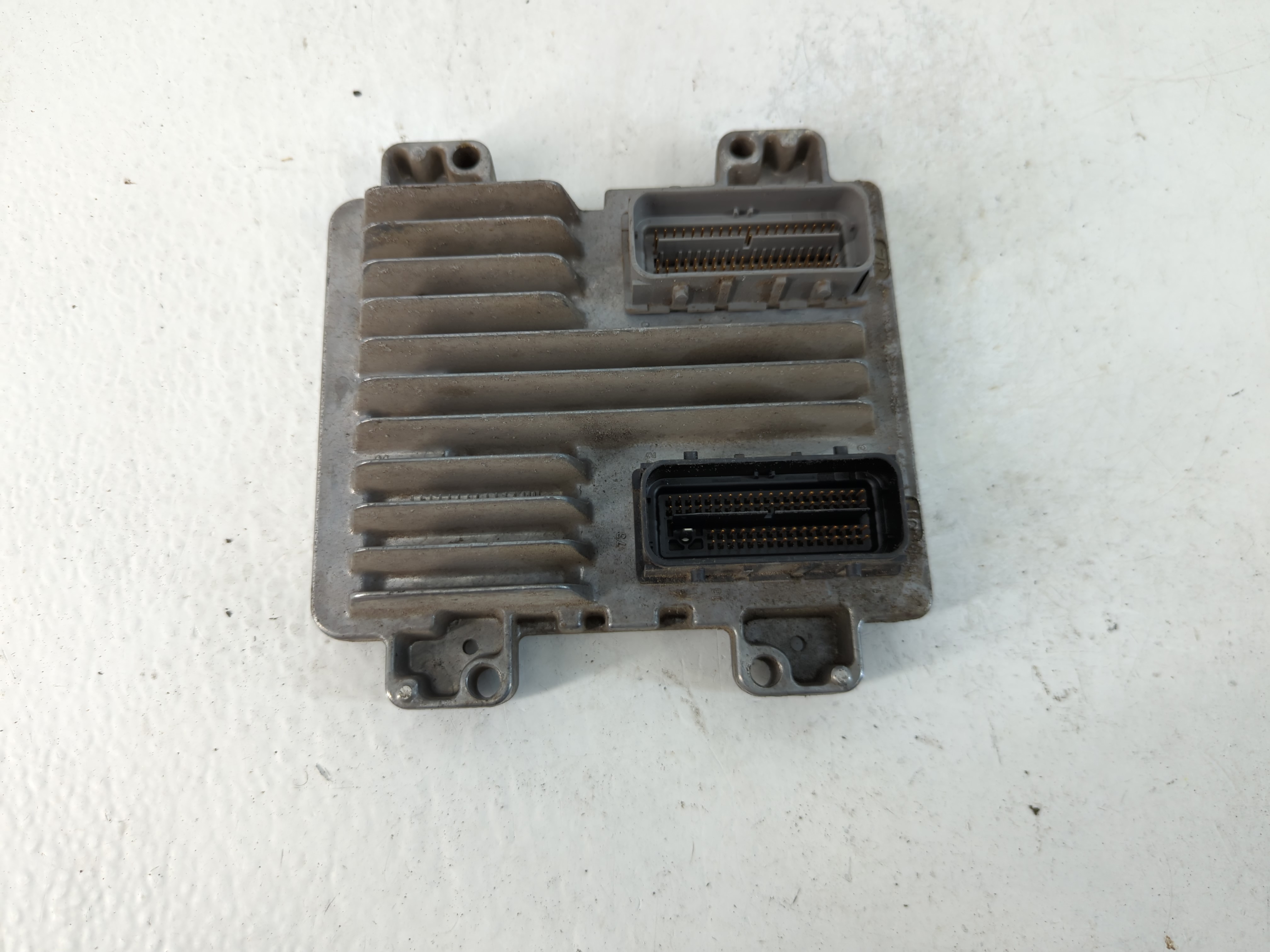 2010 Chevrolet Silverado 1500 Engine Control Computer Ecu Pcm Ecm Pcu Oem 1078524 - Oemusedautoparts1.com