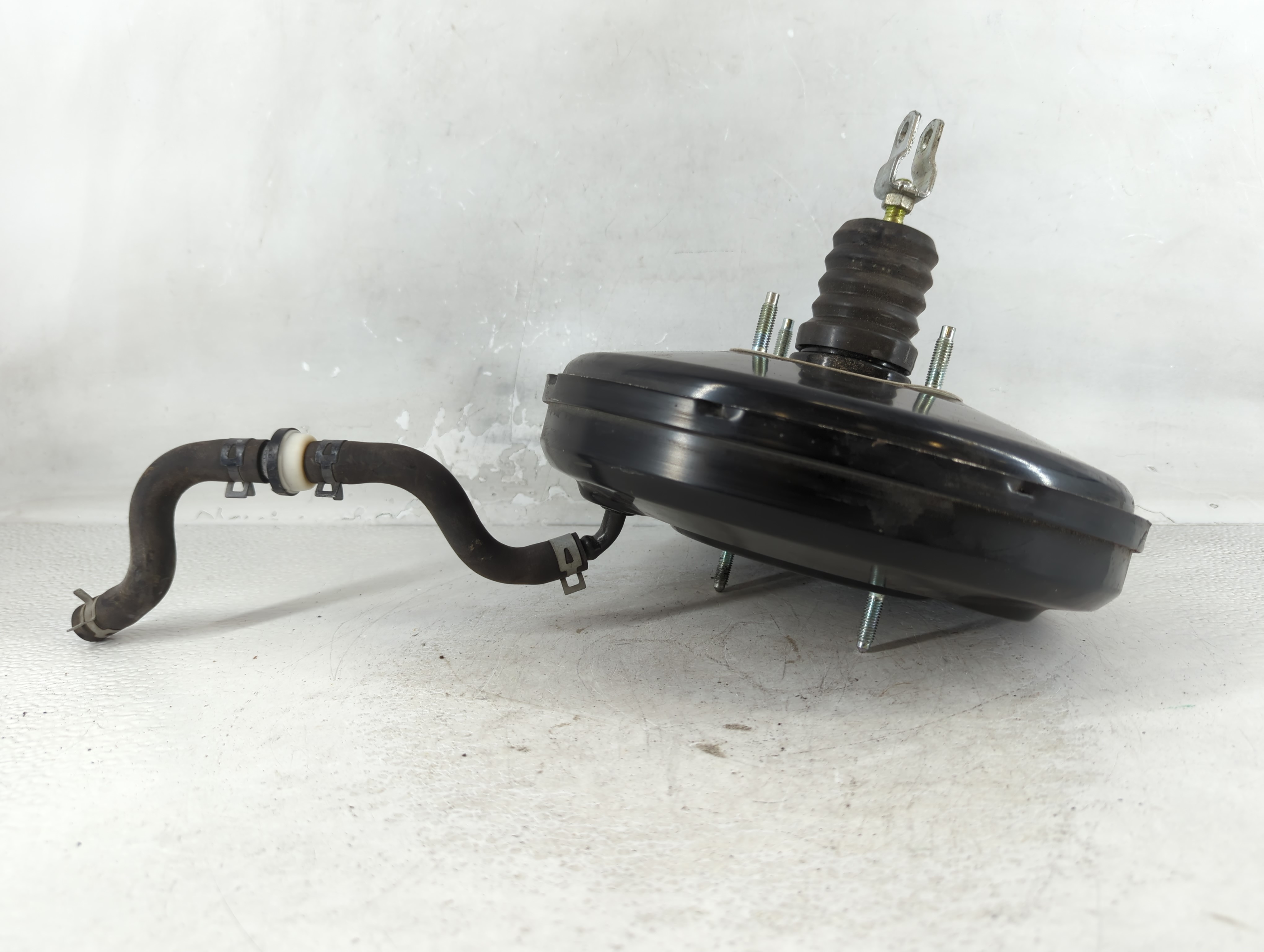2020-2020 Hyundai Venue Power Brake Booster Oem 1078615 - Oemusedautoparts1.com