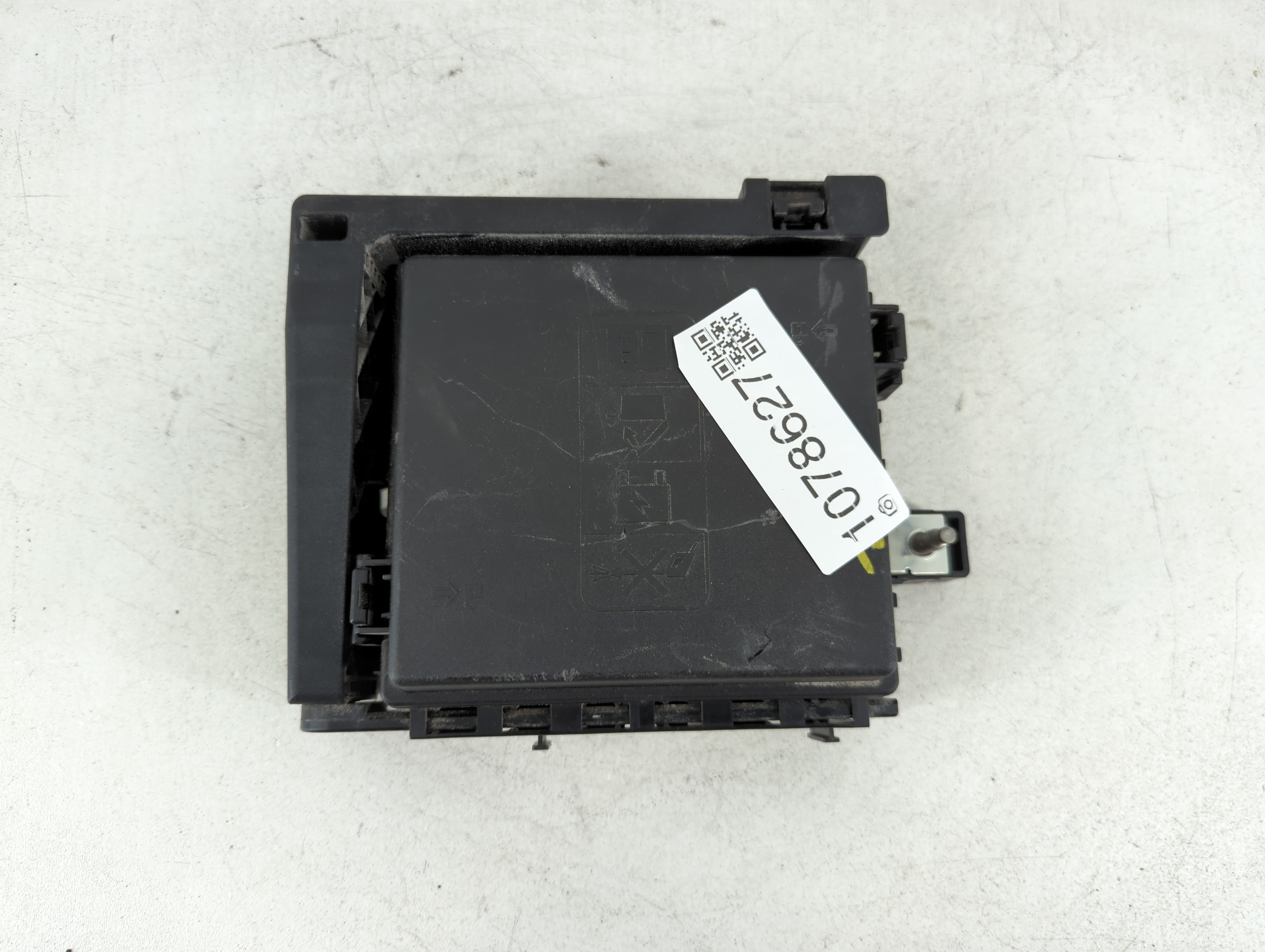 2017-2019 Gmc Acadia Fusebox Fuse Box Relay Module 84155665 1078627 - Oemusedautoparts1.com