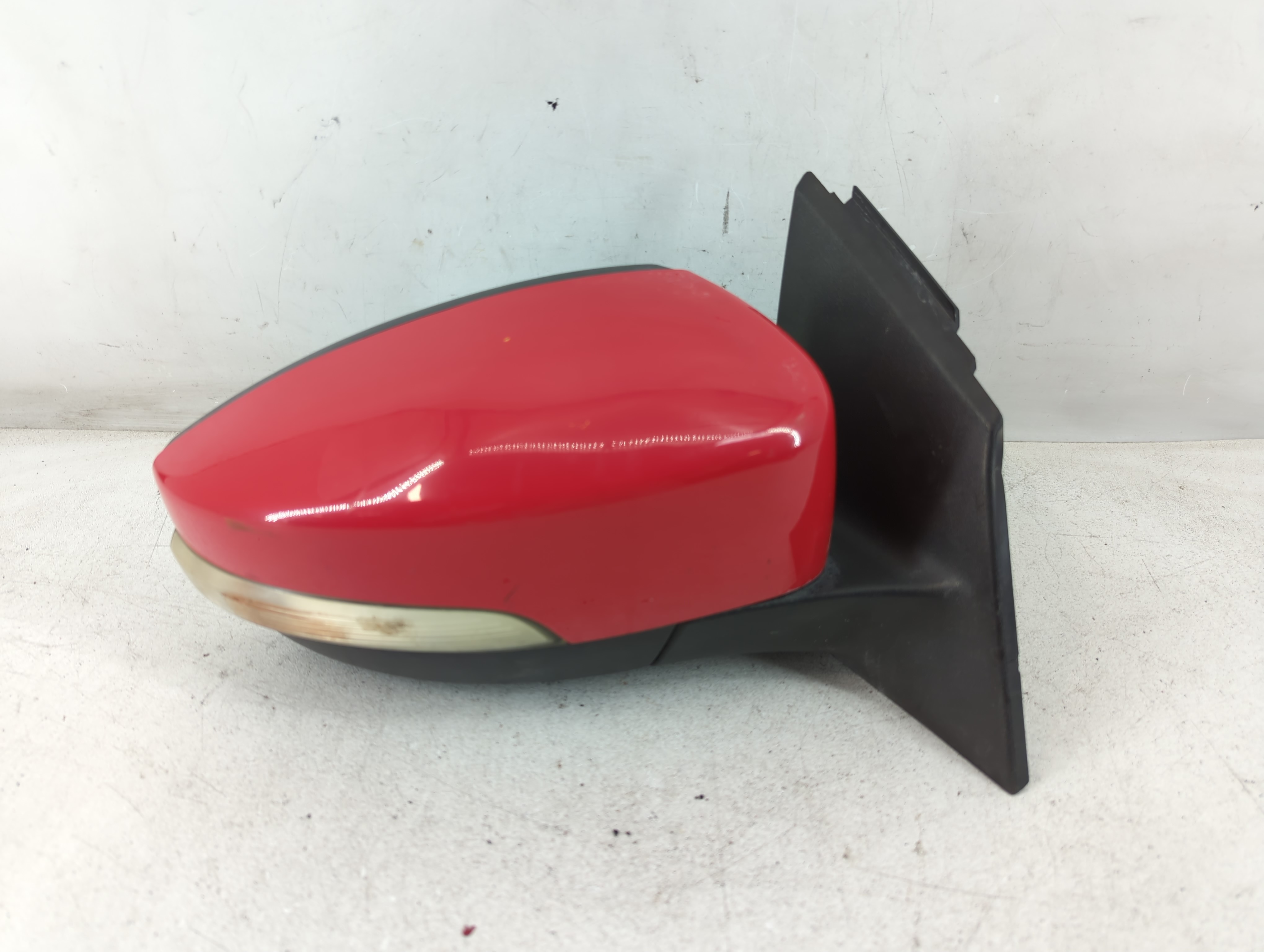 2012-2014 Ford Focus Passenger Right Side View Power Door Mirror Red 1078633 - Oemusedautoparts1.com
