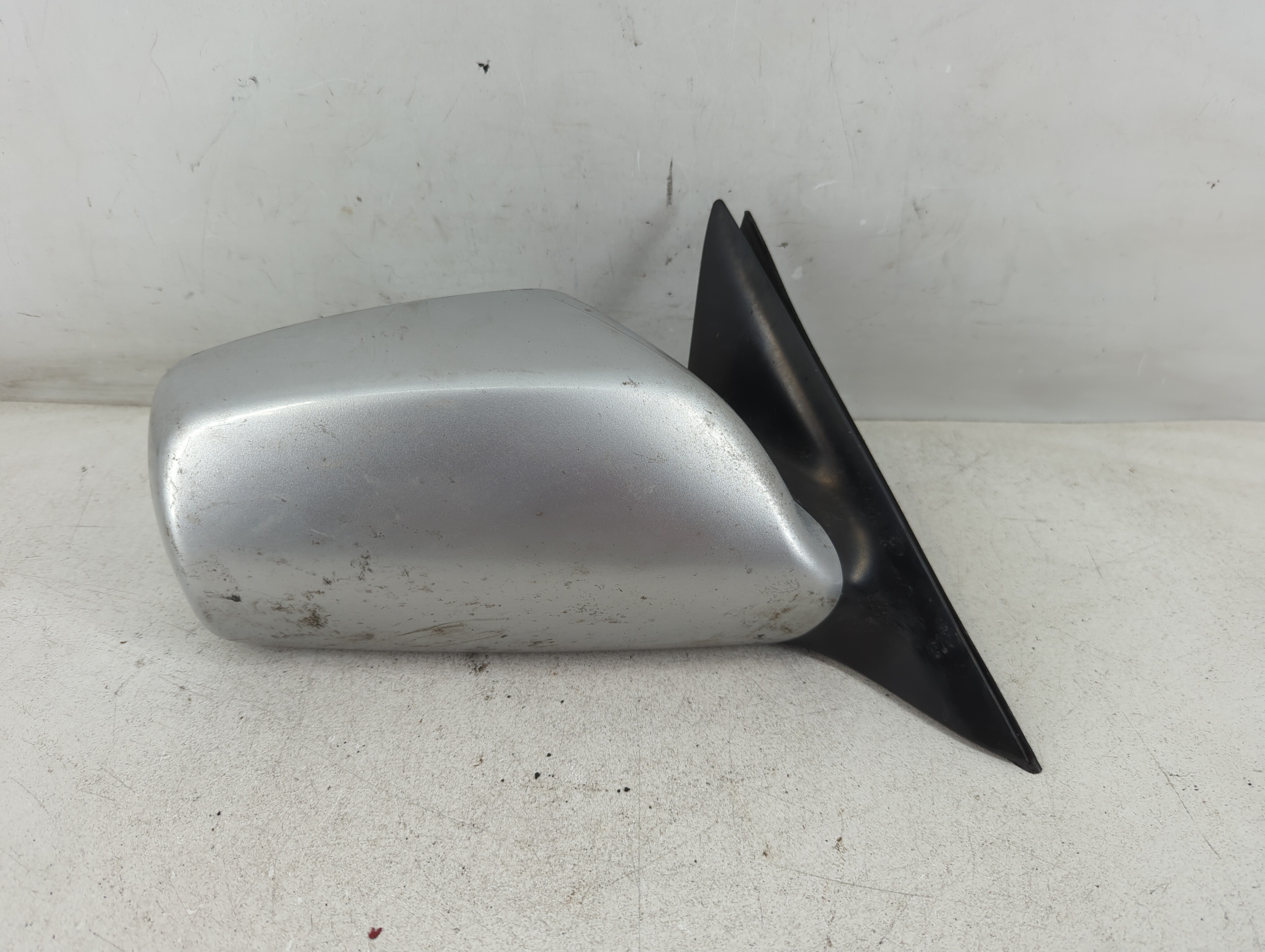 2007-2011 Toyota Camry Passenger Right Side View Power Door Mirror Gray 1078634 - Oemusedautoparts1.com