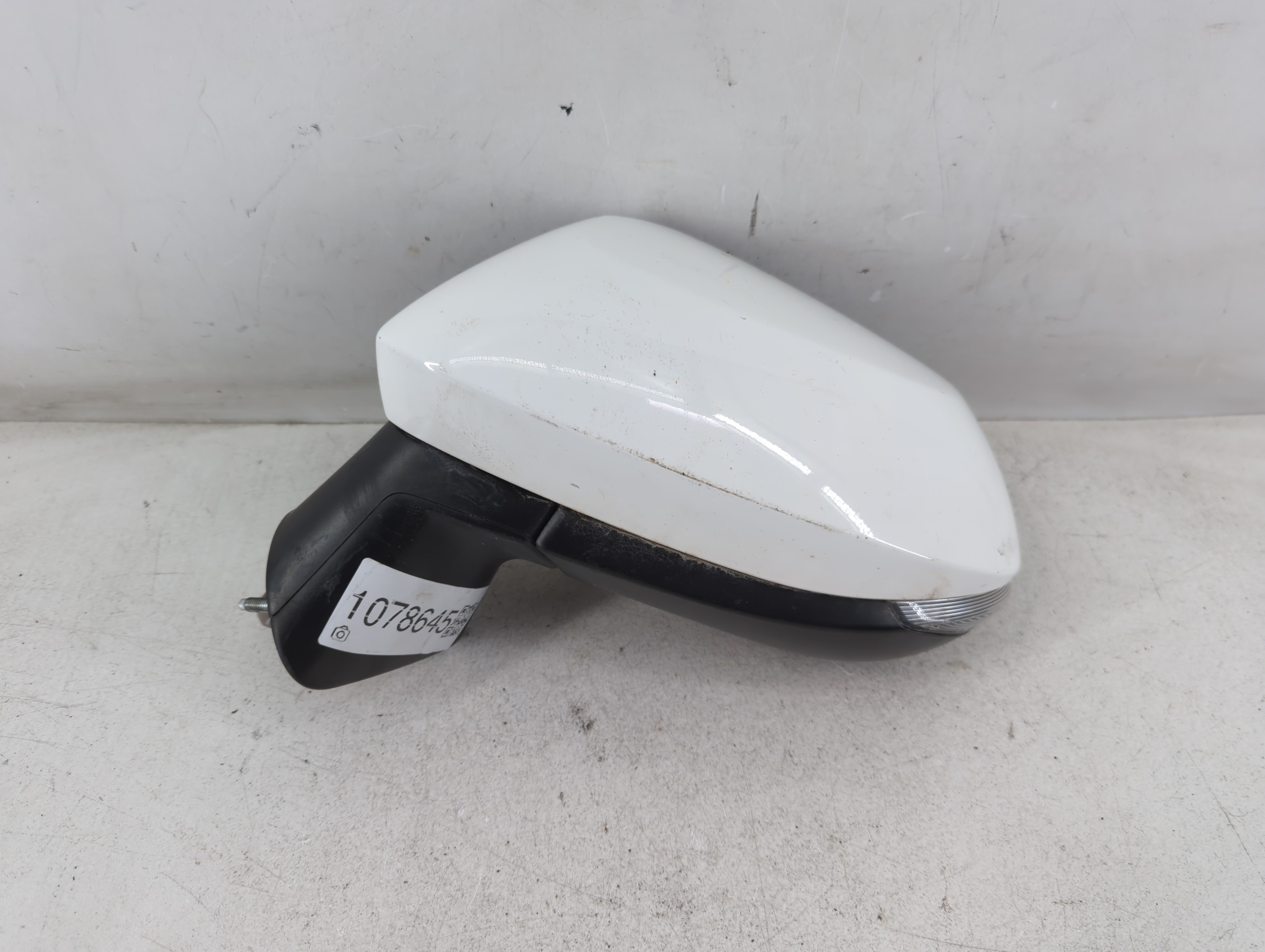 2019-2022 Toyota Corolla Driver Left Side View Power Door Mirror White 1078645 - Oemusedautoparts1.com