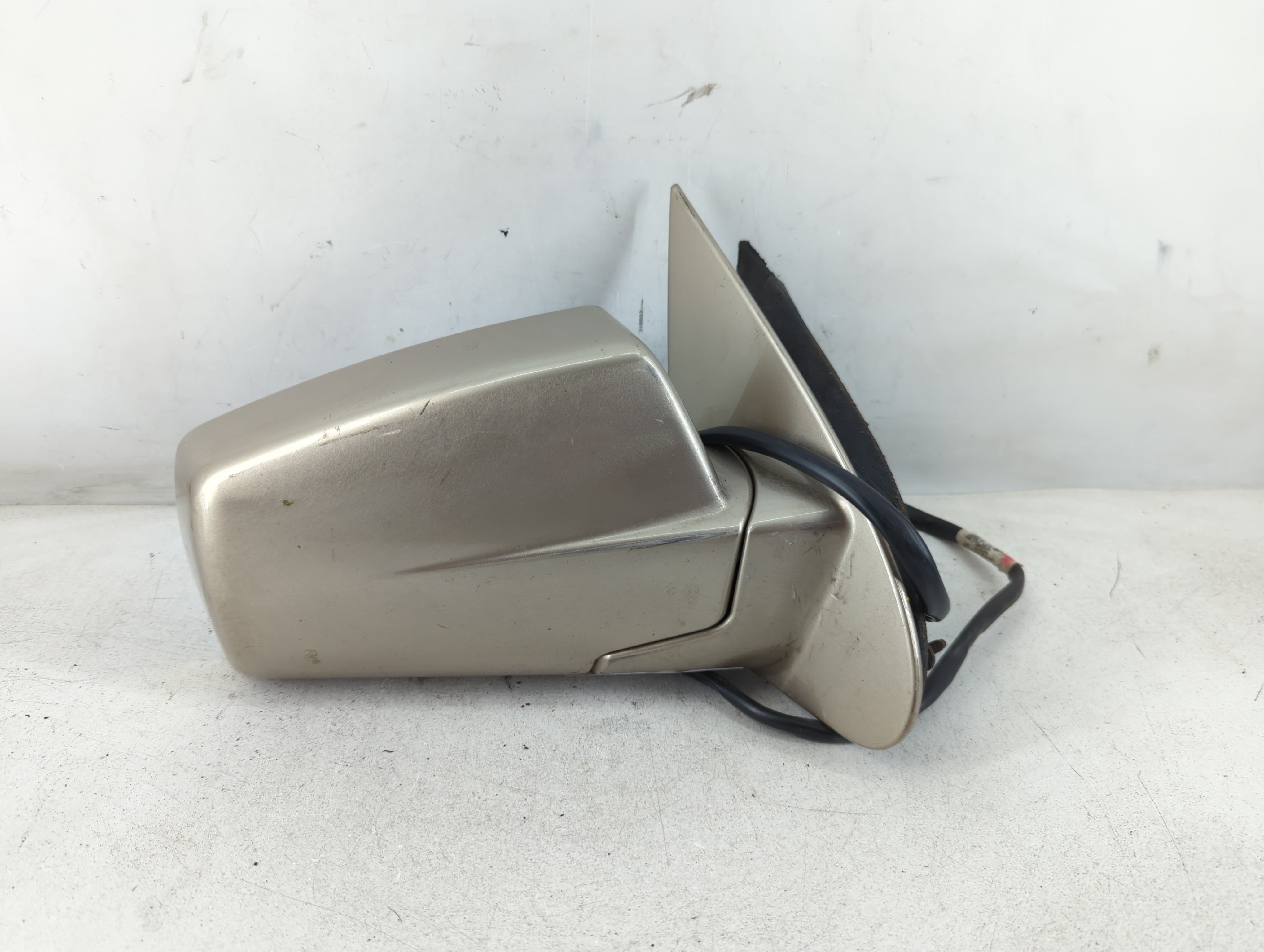 2004-2006 Cadillac Srx Passenger Right Side View Power Door Mirror Beige 1078660 - Oemusedautoparts1.com