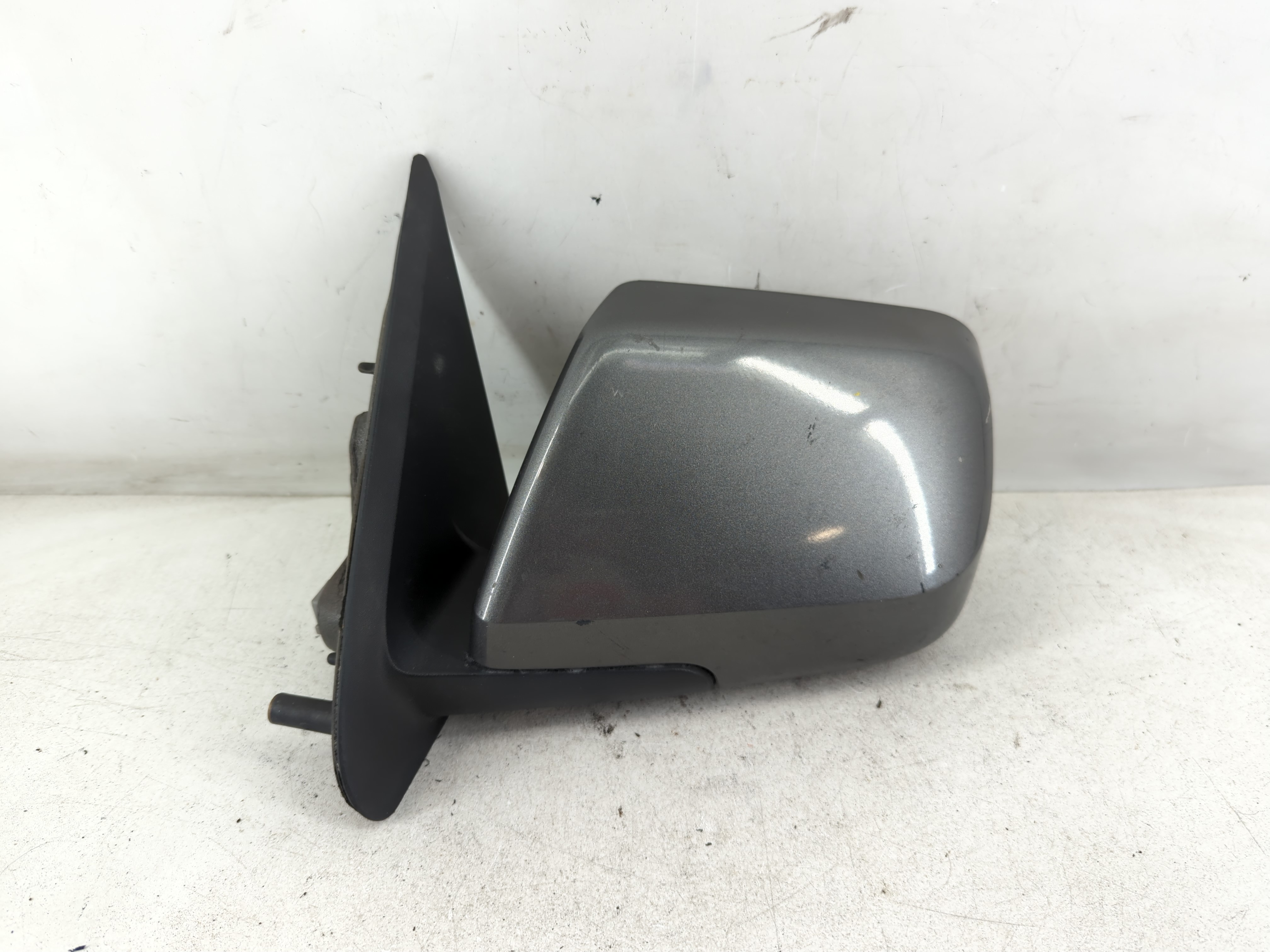 2011 Mazda Tribute Driver Left Side View Power Door Mirror Grey 1078668 - Oemusedautoparts1.com