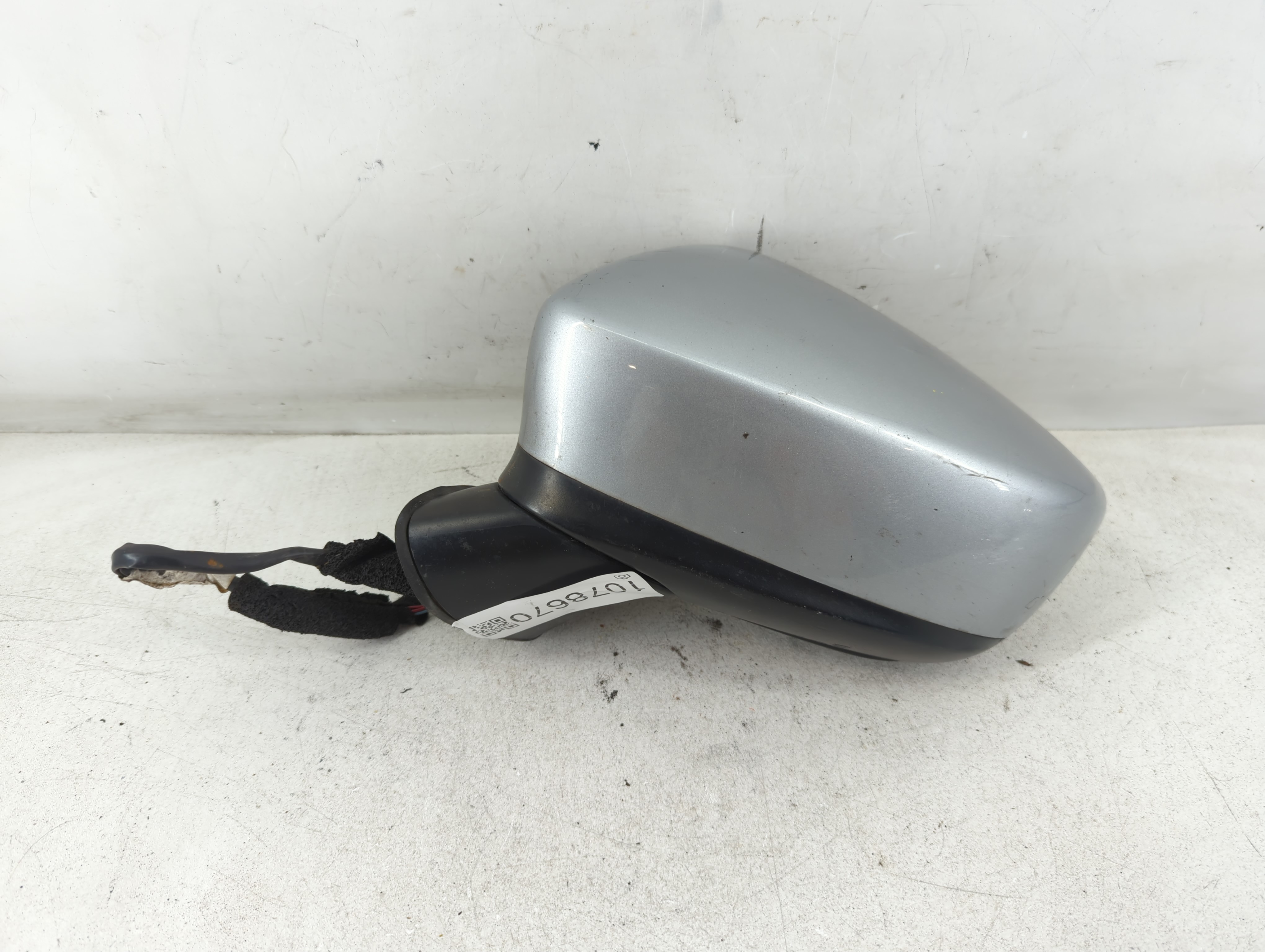 2017-2018 Toyota Yaris Ia Driver Left Side View Power Door Mirror Silver 1078670 - Oemusedautoparts1.com
