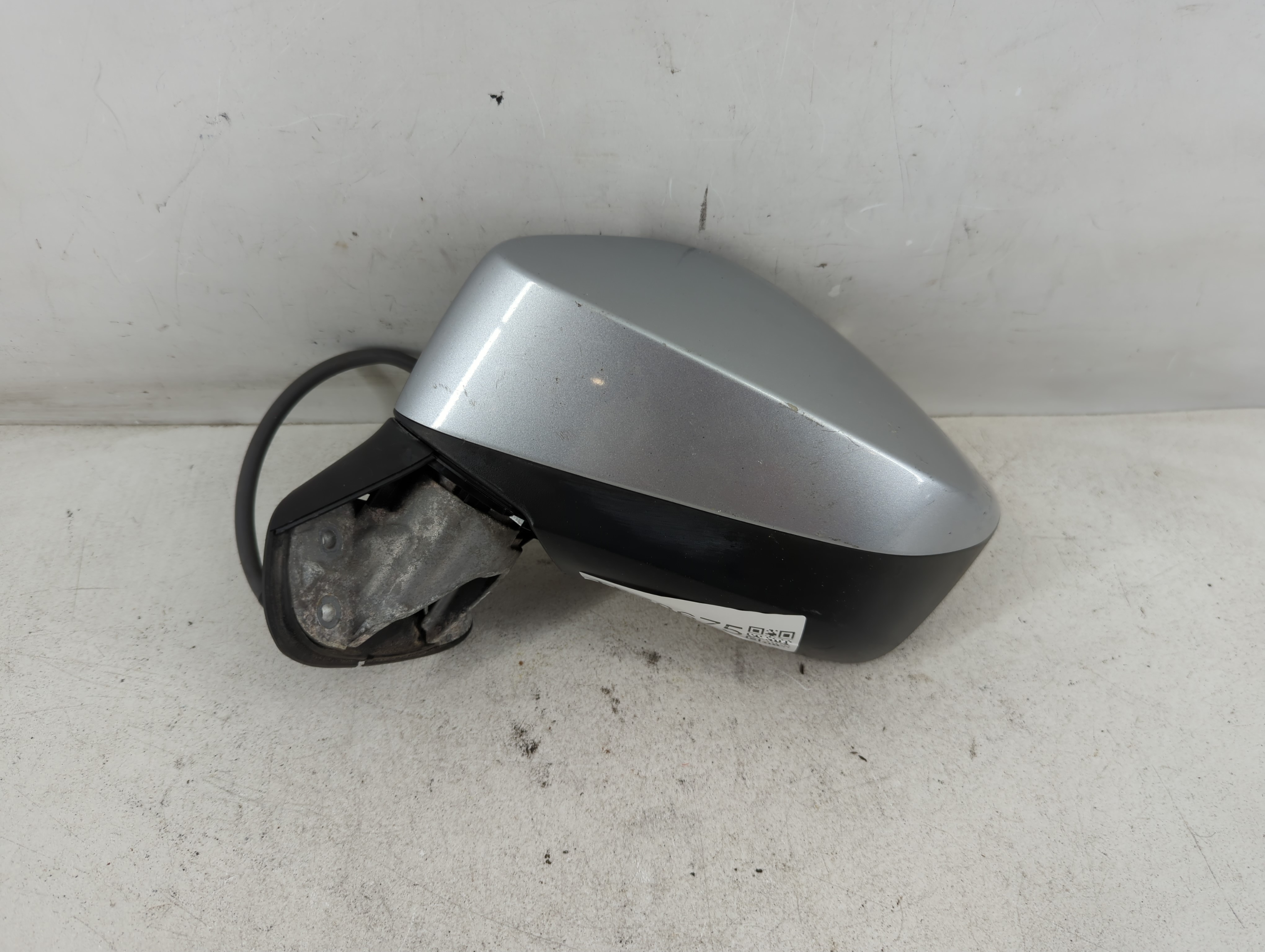 2017-2020 Toyota 86 Driver Left Side View Power Door Mirror Gray 1078675 - Oemusedautoparts1.com