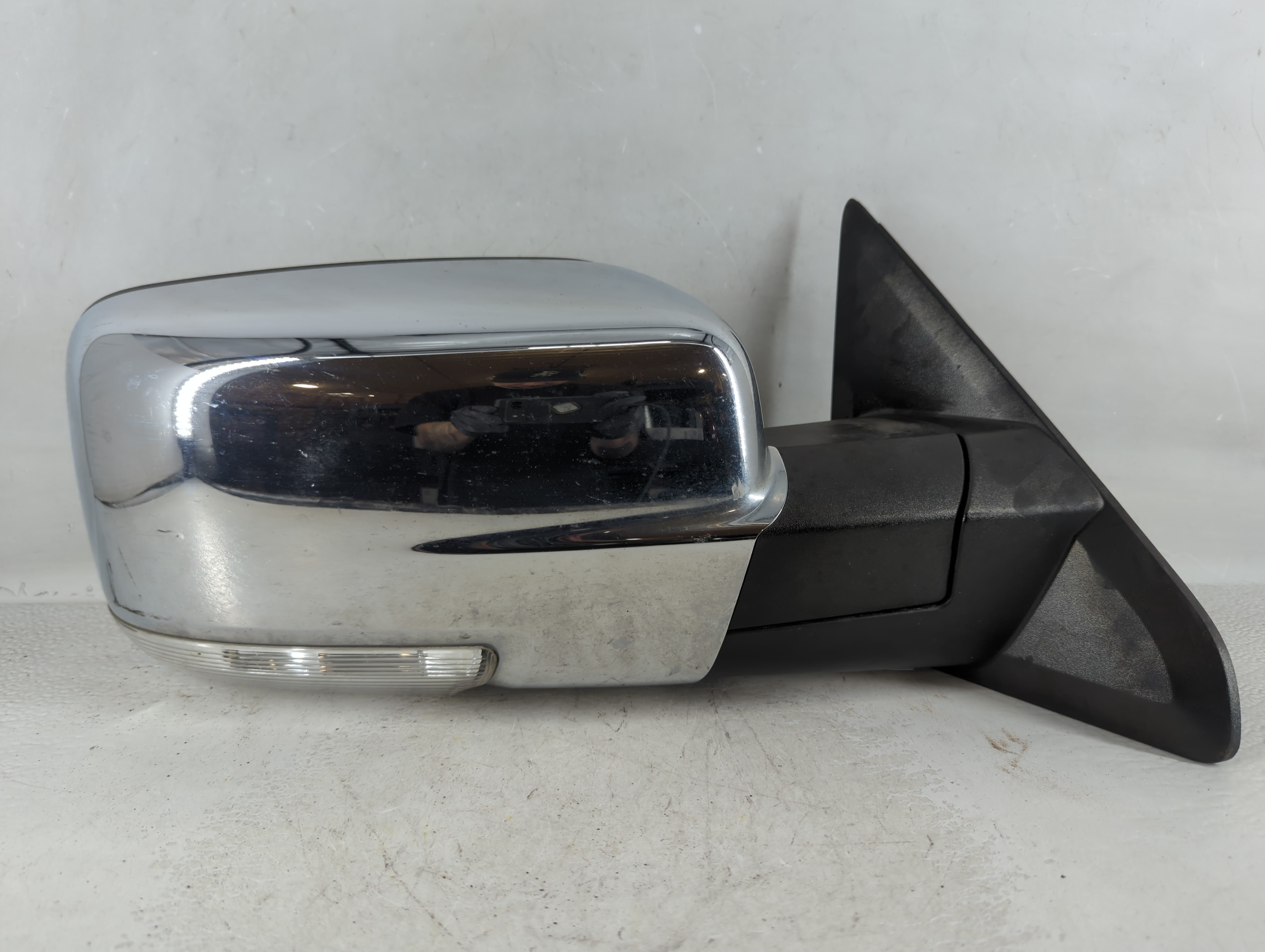 Picture of Dodge Ram 1500 Passenger Right Side View Power Door Mirror Chrome 1078678
