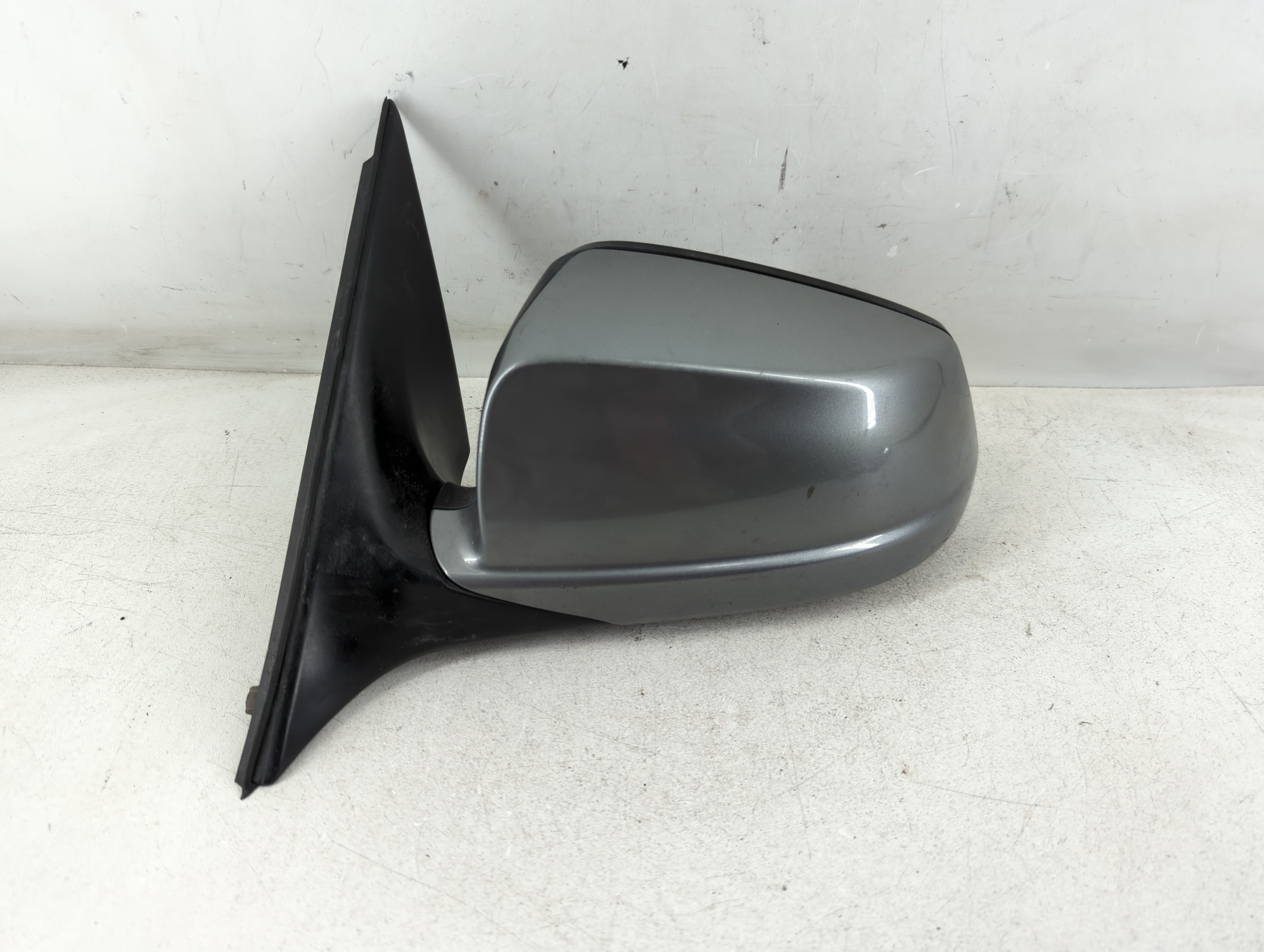 2012-2013 Bmw 535i Driver Left Side View Power Door Mirror Grey 1078681 - Oemusedautoparts1.com