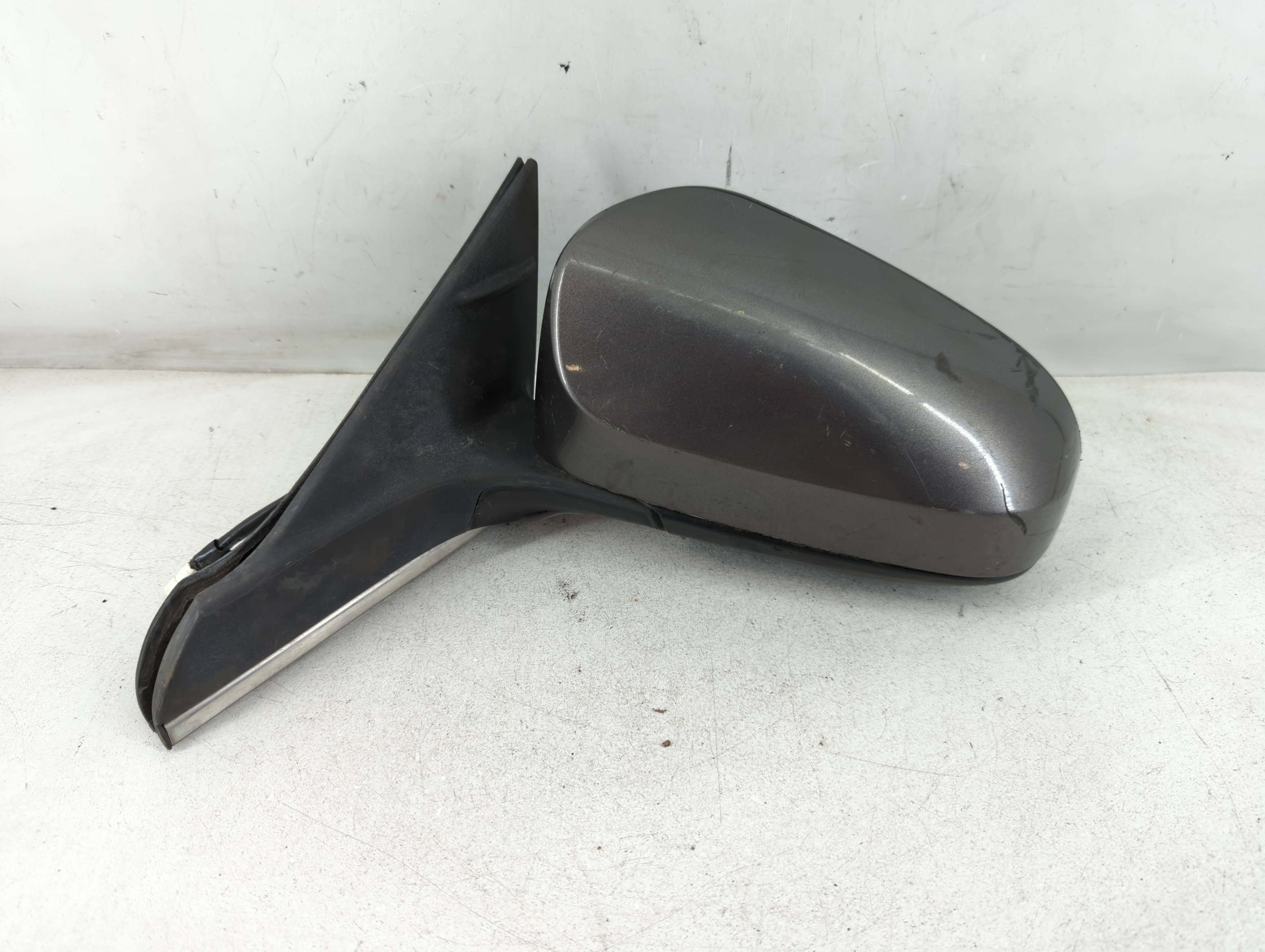 2015-2017 Toyota Camry Driver Left Side View Power Door Mirror Dark Gray 1078685 - Oemusedautoparts1.com