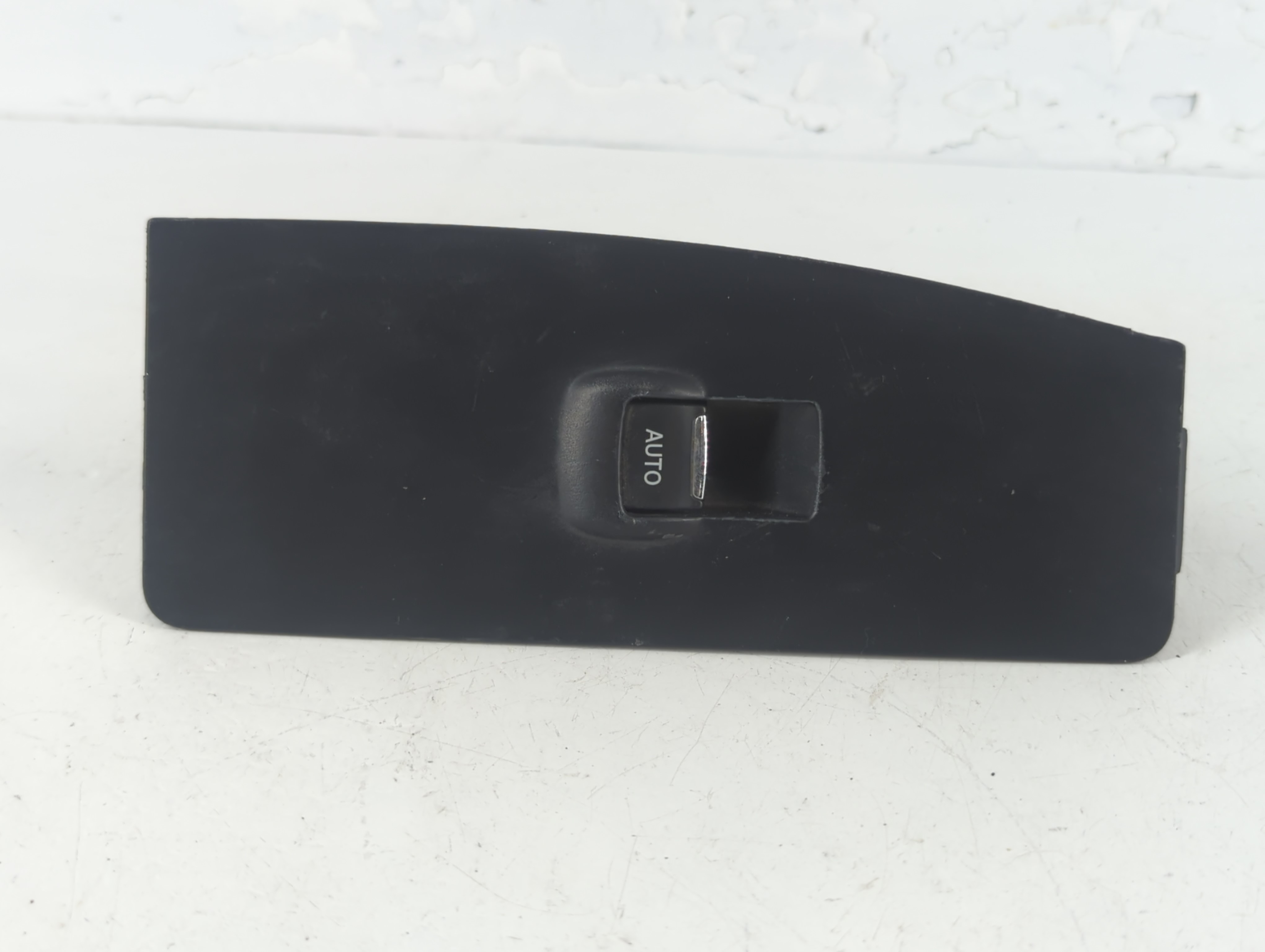 2013-2019 Ford Taurus Driver Left Door Master Power Window Switch 1078710 - Oemusedautoparts1.com