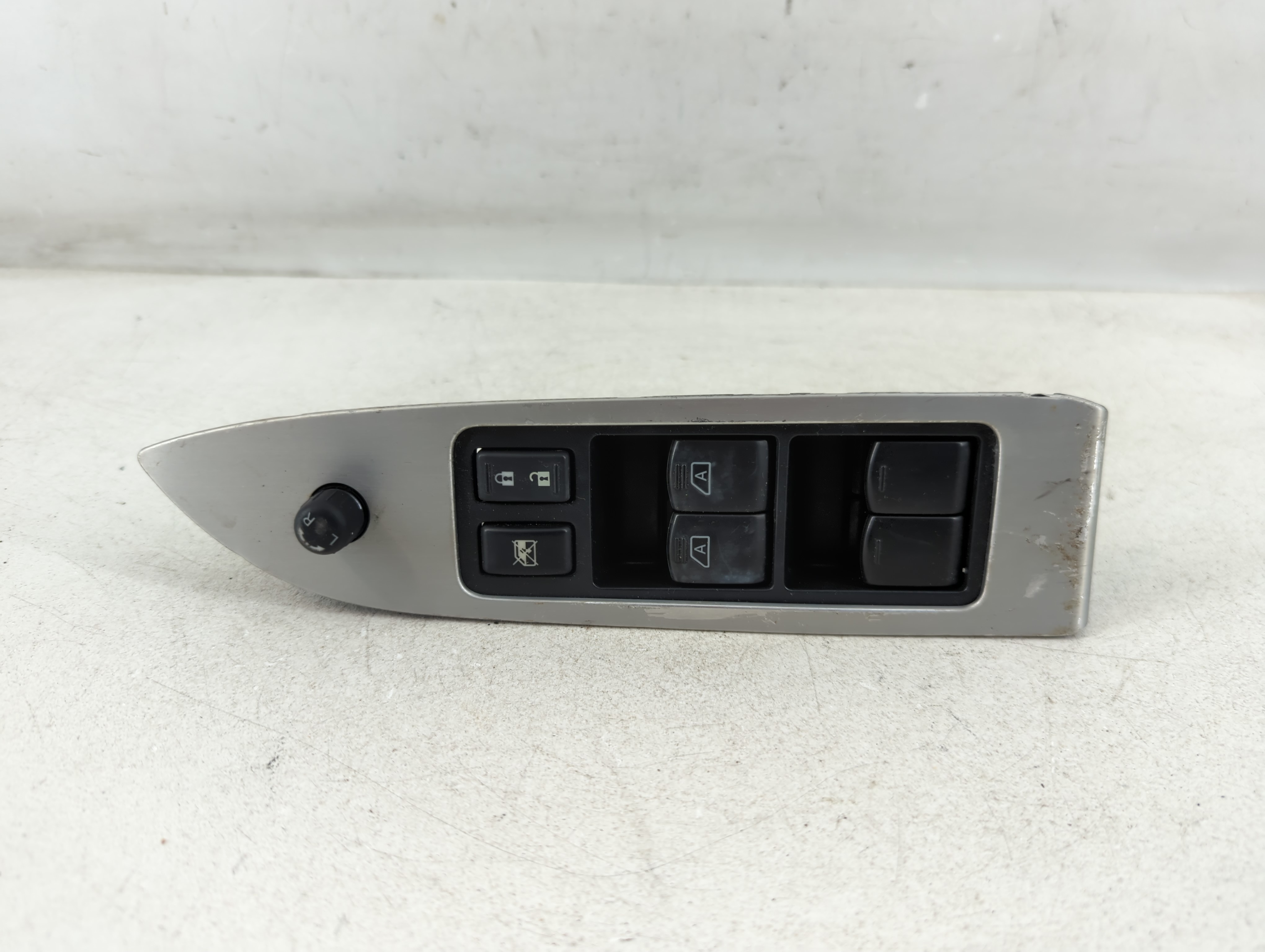 2009-2014 Nissan Murano Driver Left Door Master Power Window Switch 1078737 - Oemusedautoparts1.com