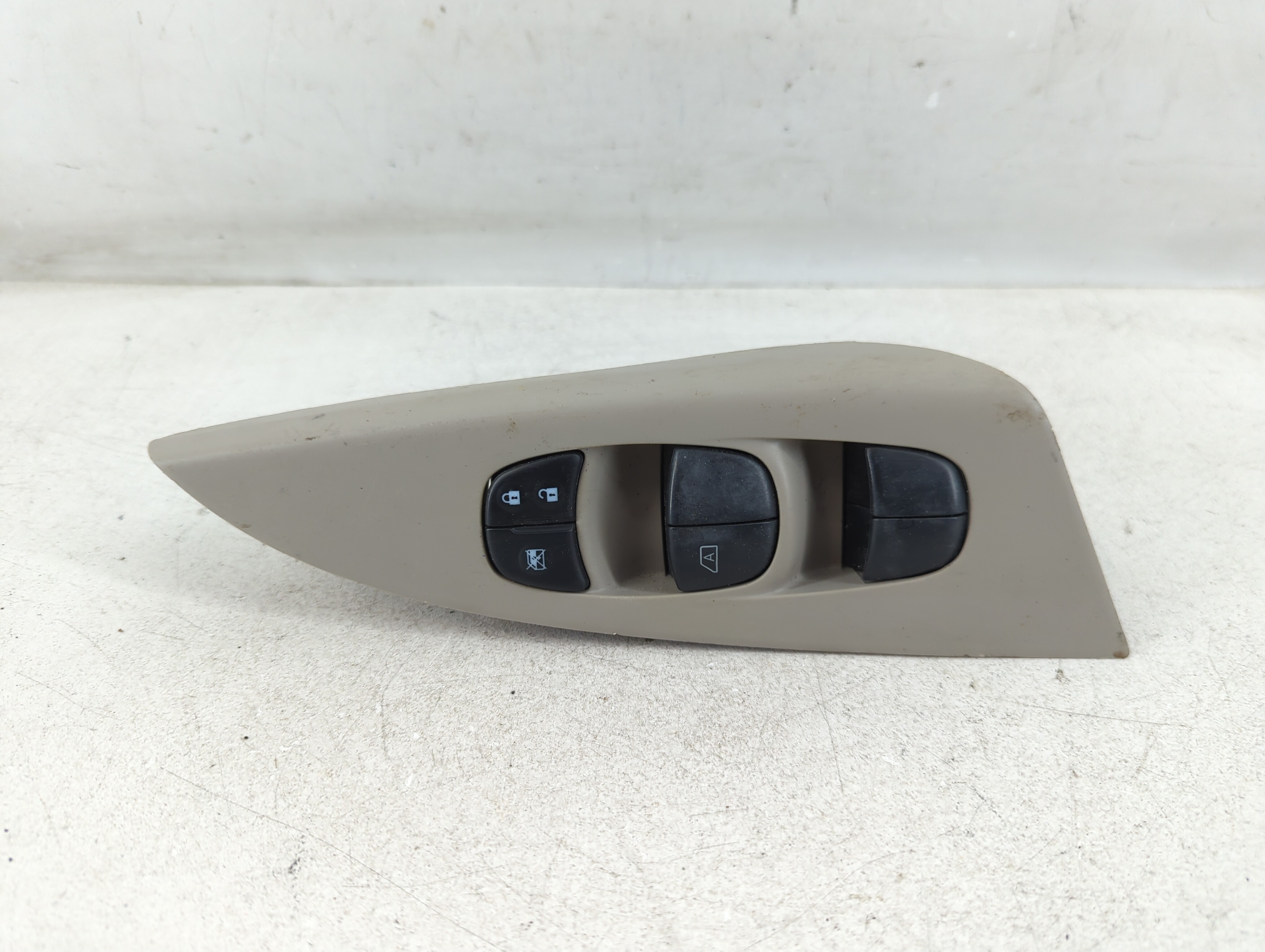 2013-2019 Nissan Sentra Driver Left Door Master Power Window Switch 1078743 - Oemusedautoparts1.com