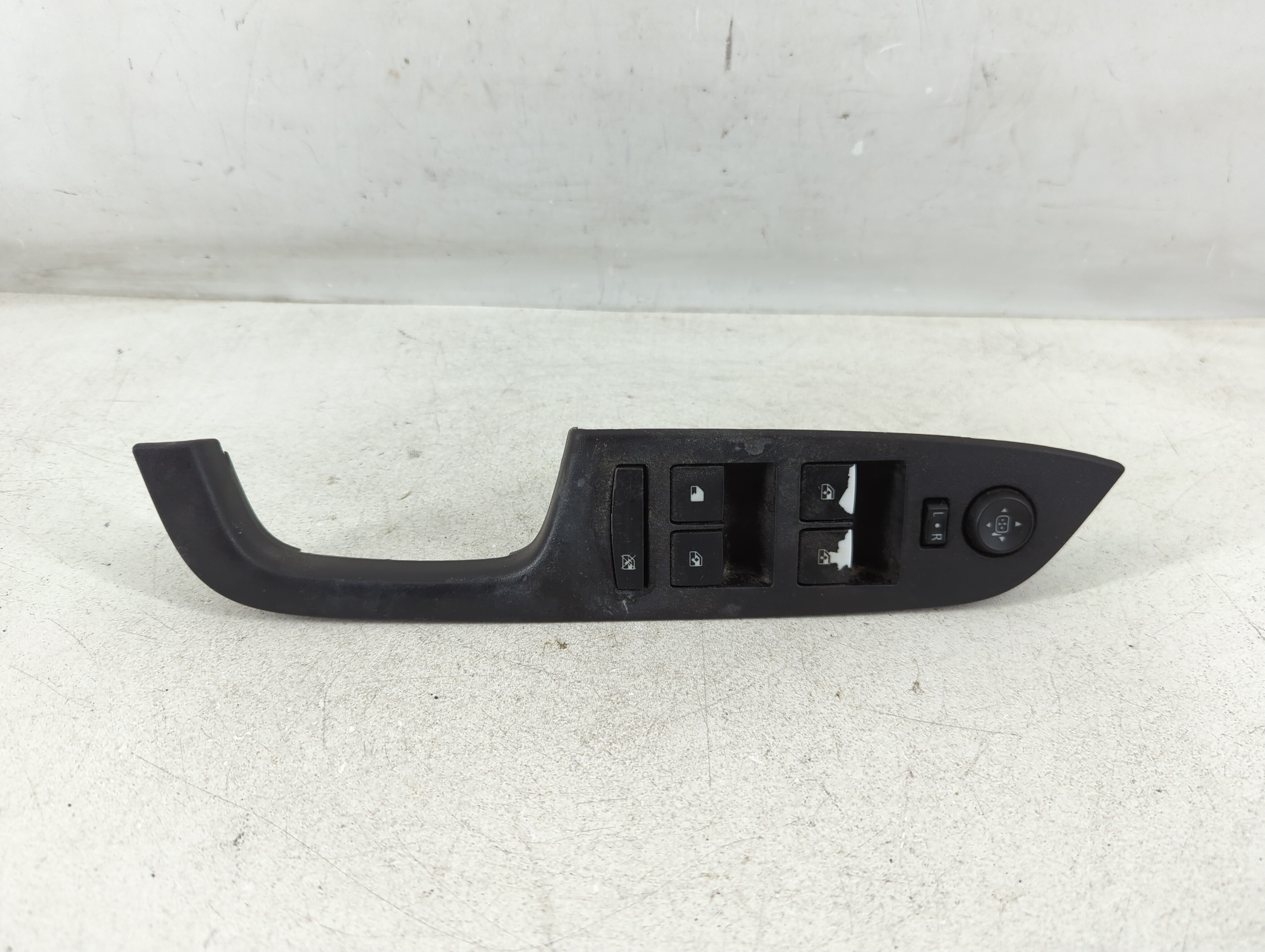 2010-2017 Gmc Terrain Driver Left Door Master Power Window Switch 1078759 - Oemusedautoparts1.com