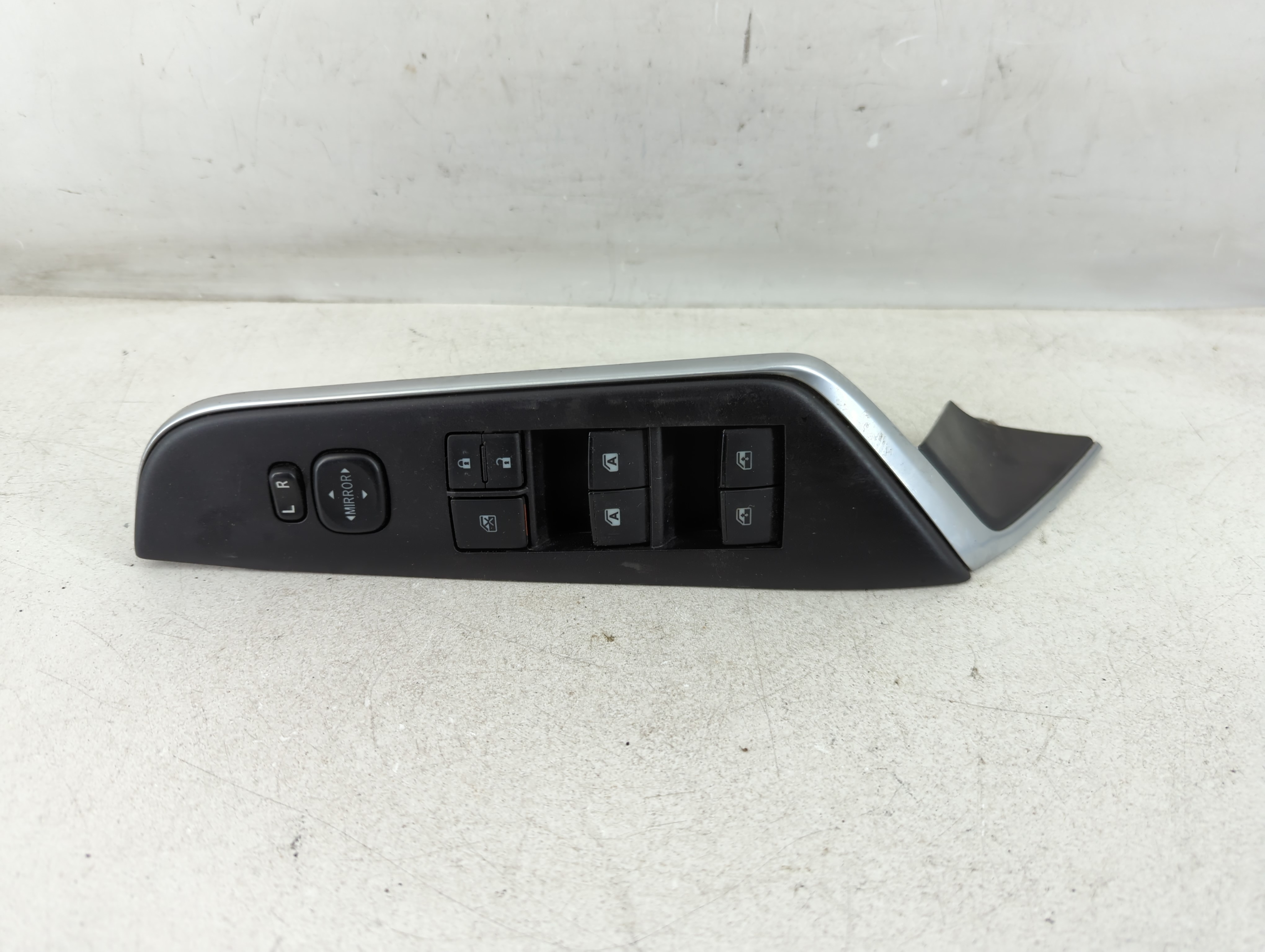 2015-2017 Toyota Camry Driver Left Door Master Power Window Switch 1078764 - Oemusedautoparts1.com