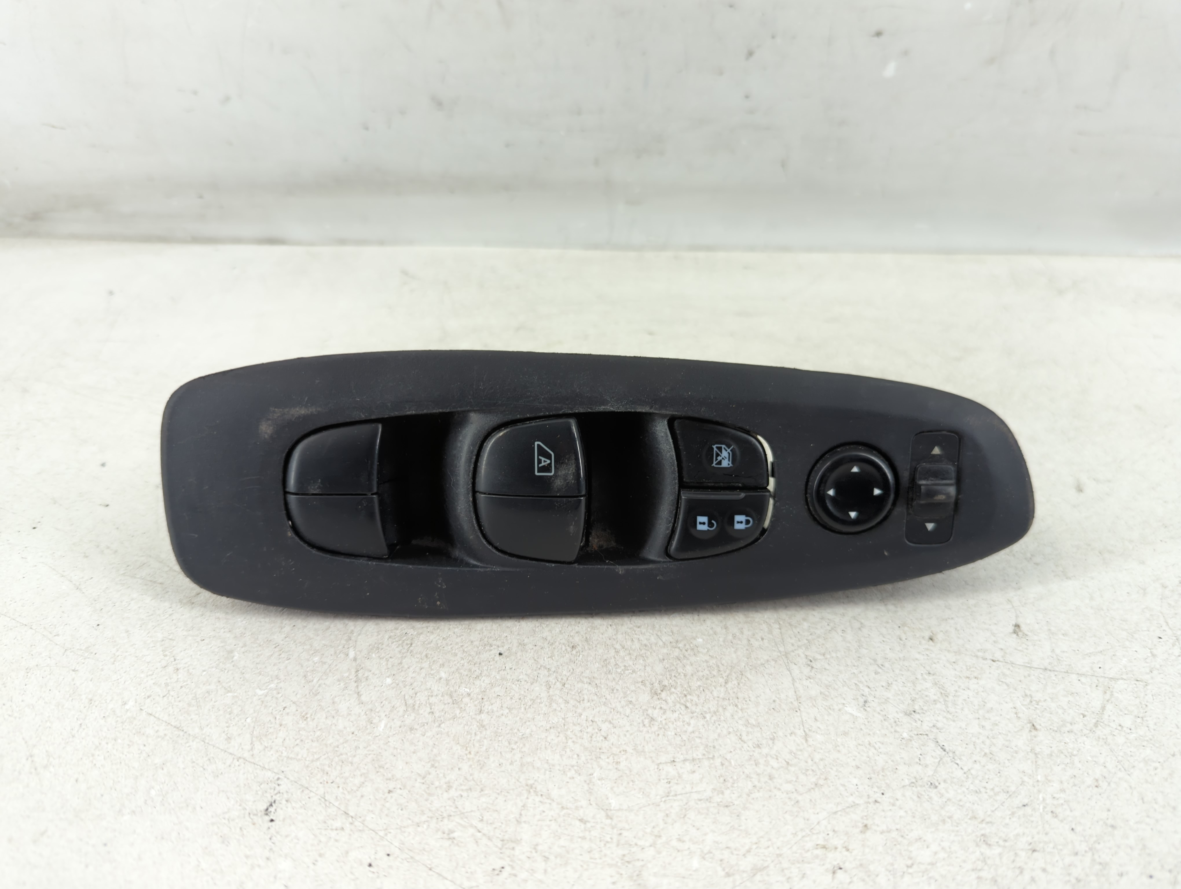 2013-2020 Nissan Pathfinder Driver Left Door Master Power Window Switch 1078765 - Oemusedautoparts1.com
