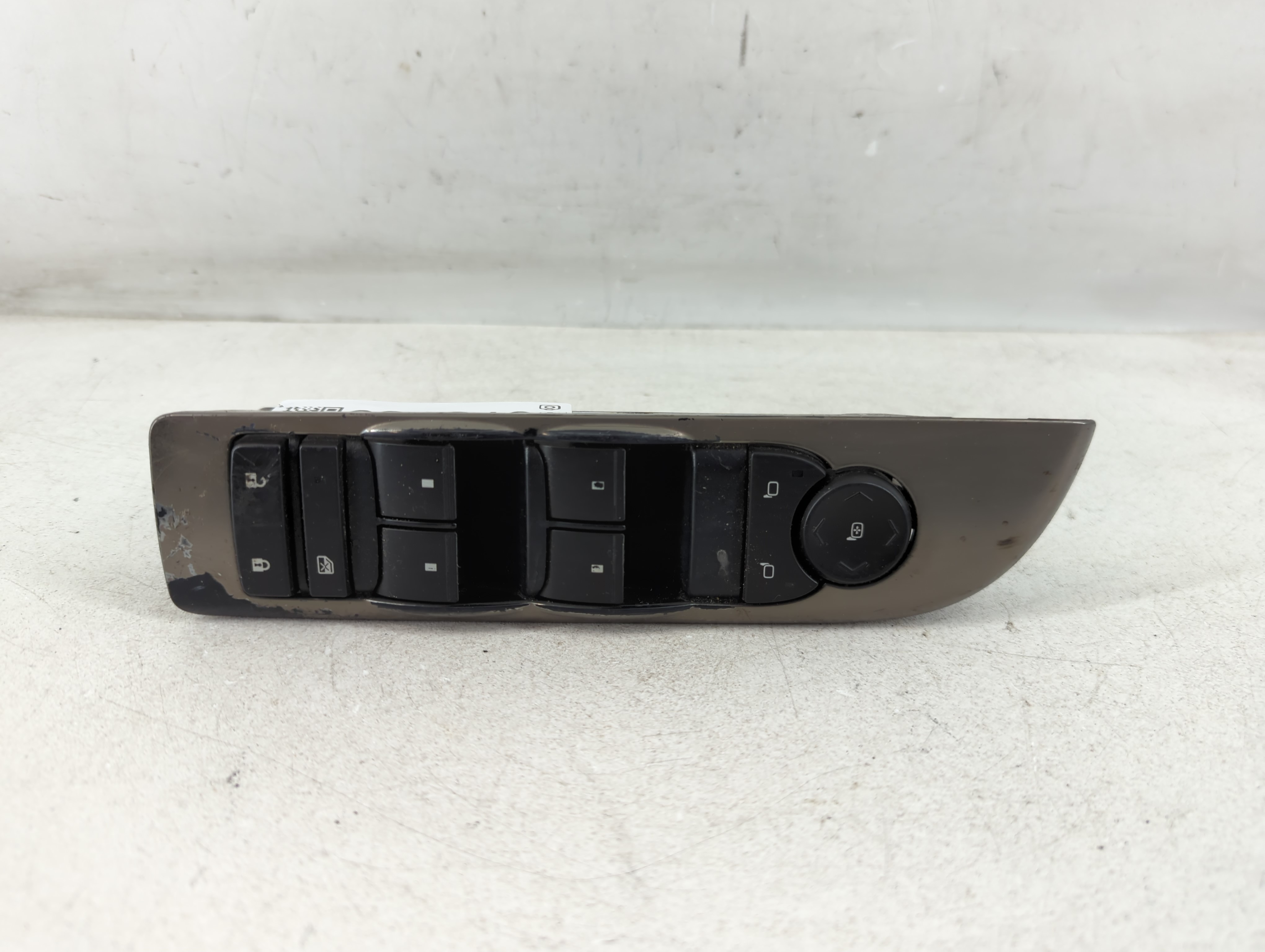 2011 Chevrolet Tahoe Driver Left Door Master Power Window Switch 1078789 - Oemusedautoparts1.com