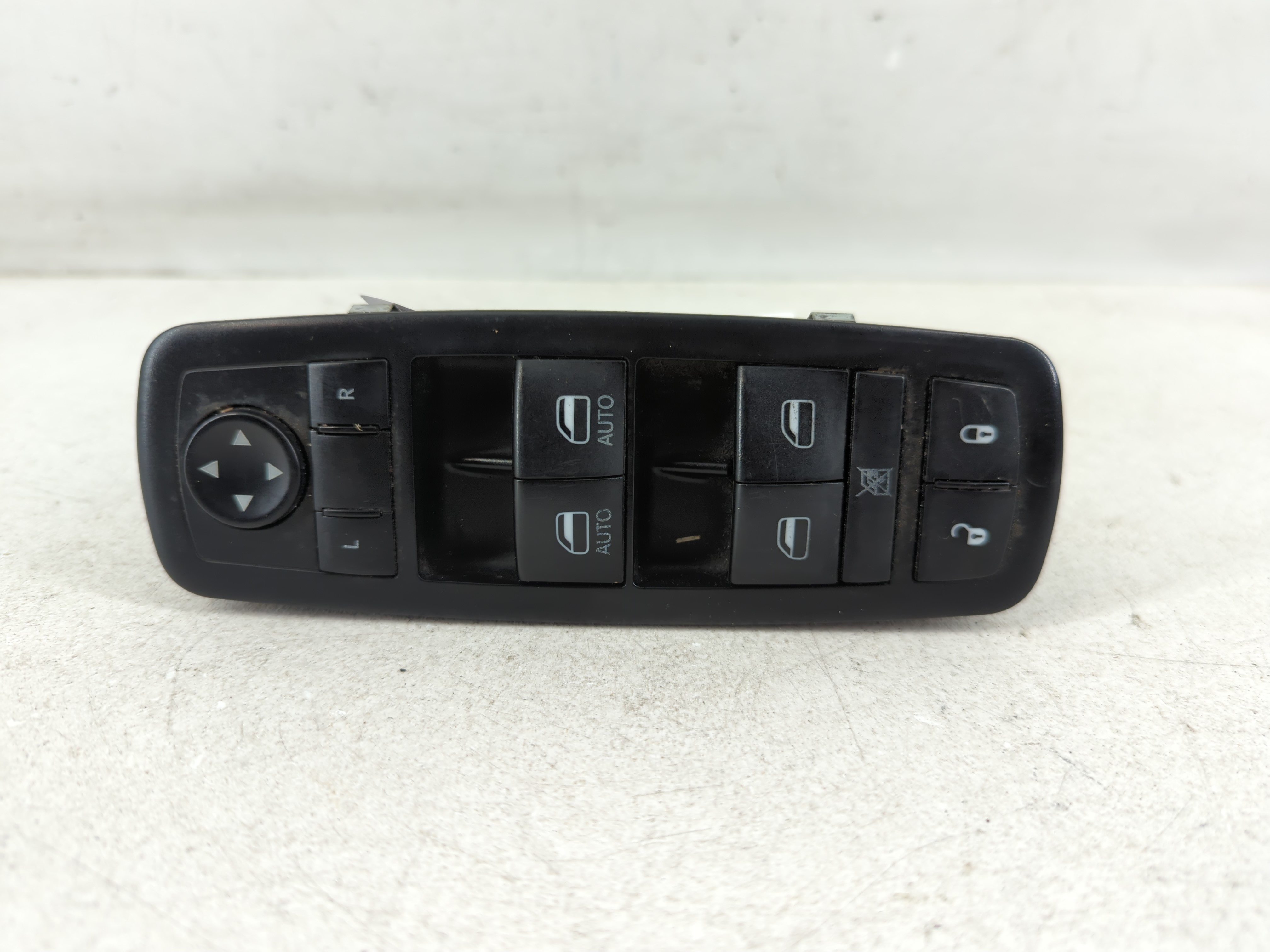 Picture of Dodge Ram 1500 Driver Left Door Master Power Window Switch 56046823ae 1078790