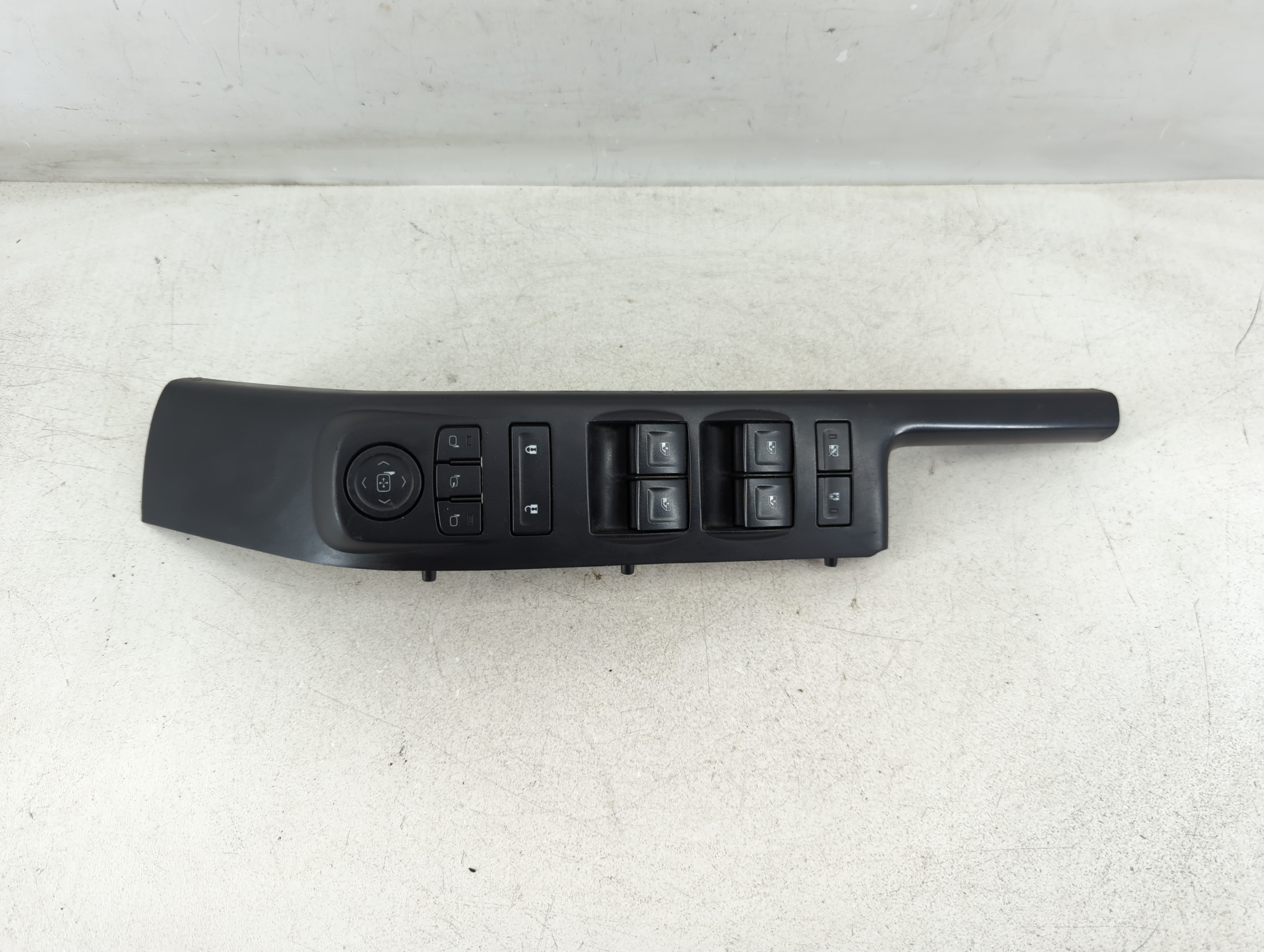 2014-2019 Gmc Sierra 1500 Driver Left Door Master Power Window Switch 1078798 - Oemusedautoparts1.com