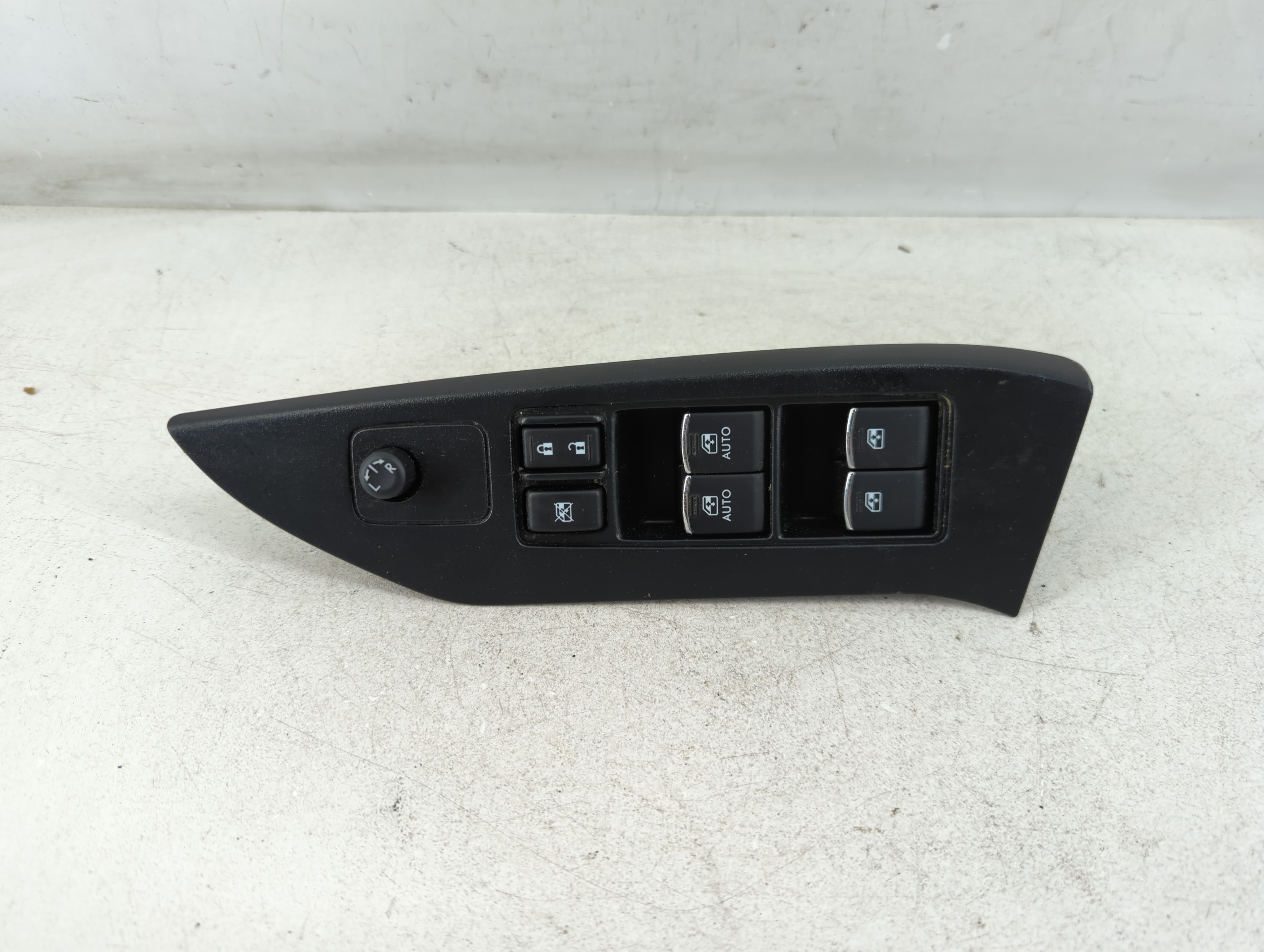 2017 Subaru Forester Driver Left Door Master Power Window Switch 1078841 - Oemusedautoparts1.com