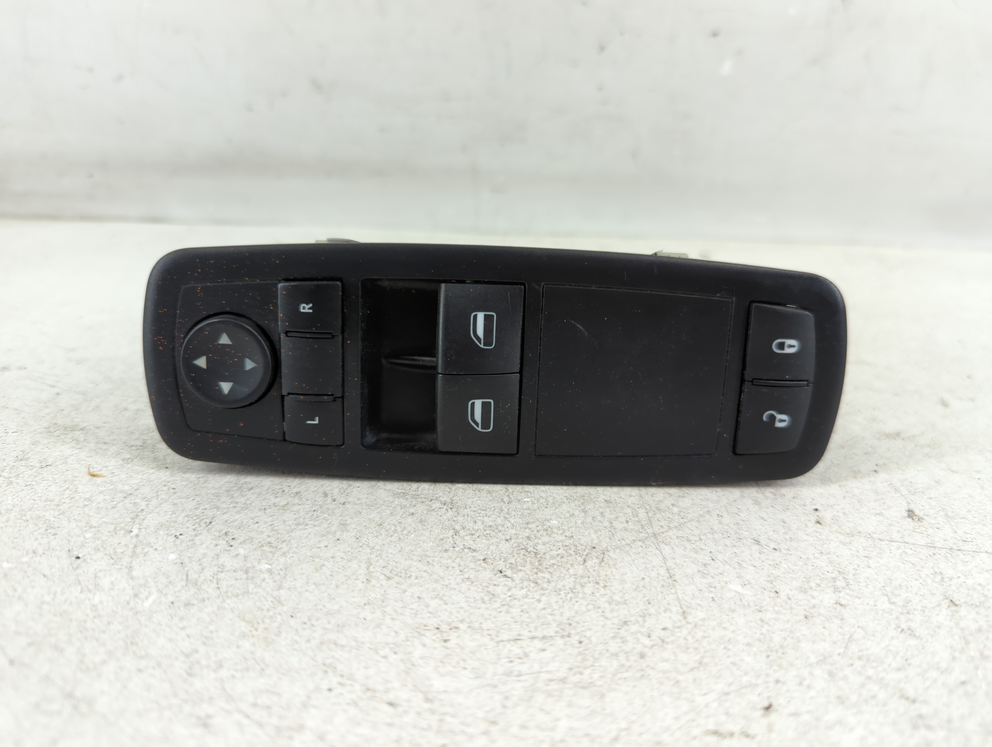 Picture of Dodge Caravan Driver Left Door Master Power Window Switch 68110870aa 1078871