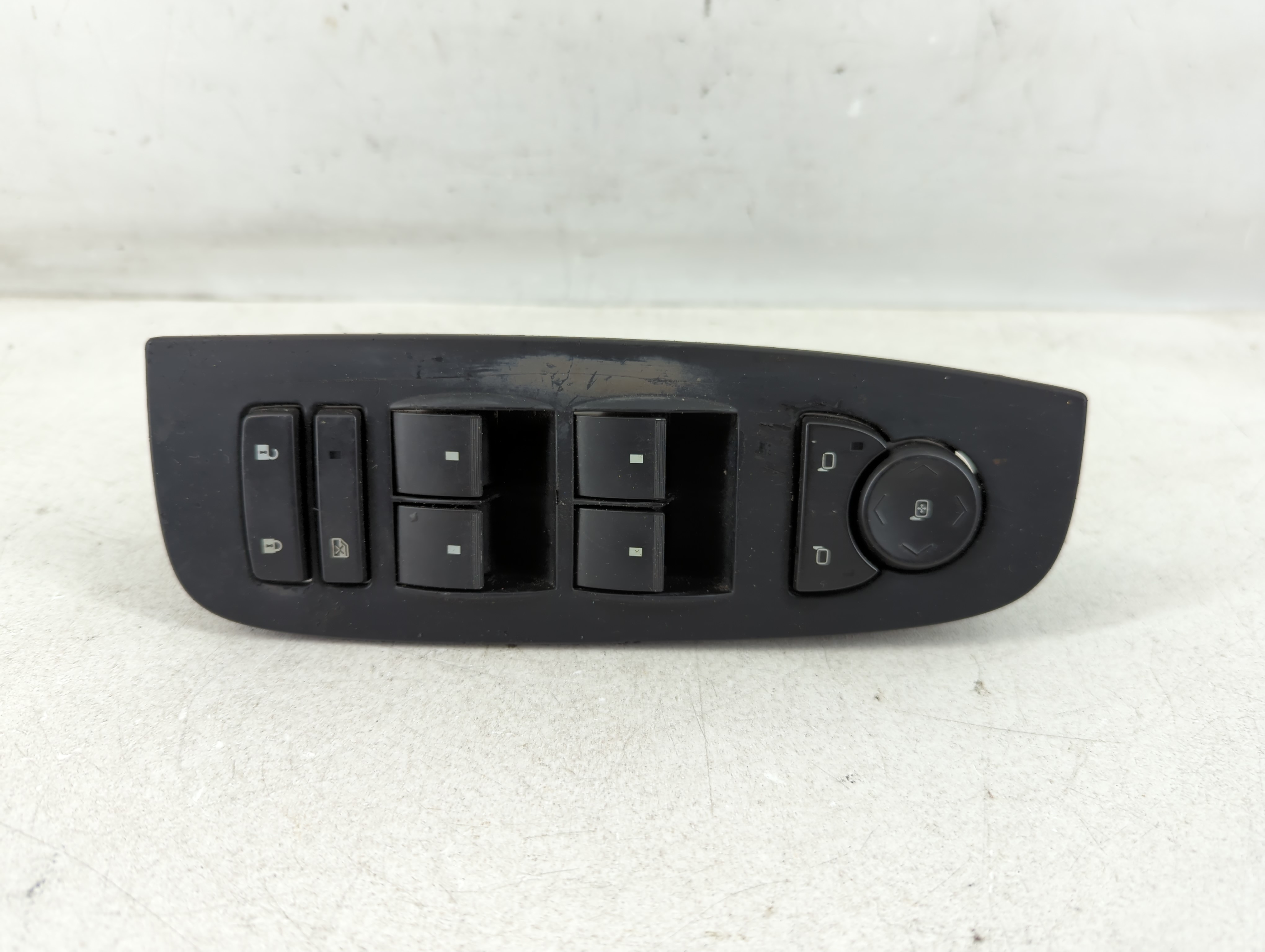 2006-2011 Cadillac Dts Driver Left Door Master Power Window Switch 1078894 - Oemusedautoparts1.com