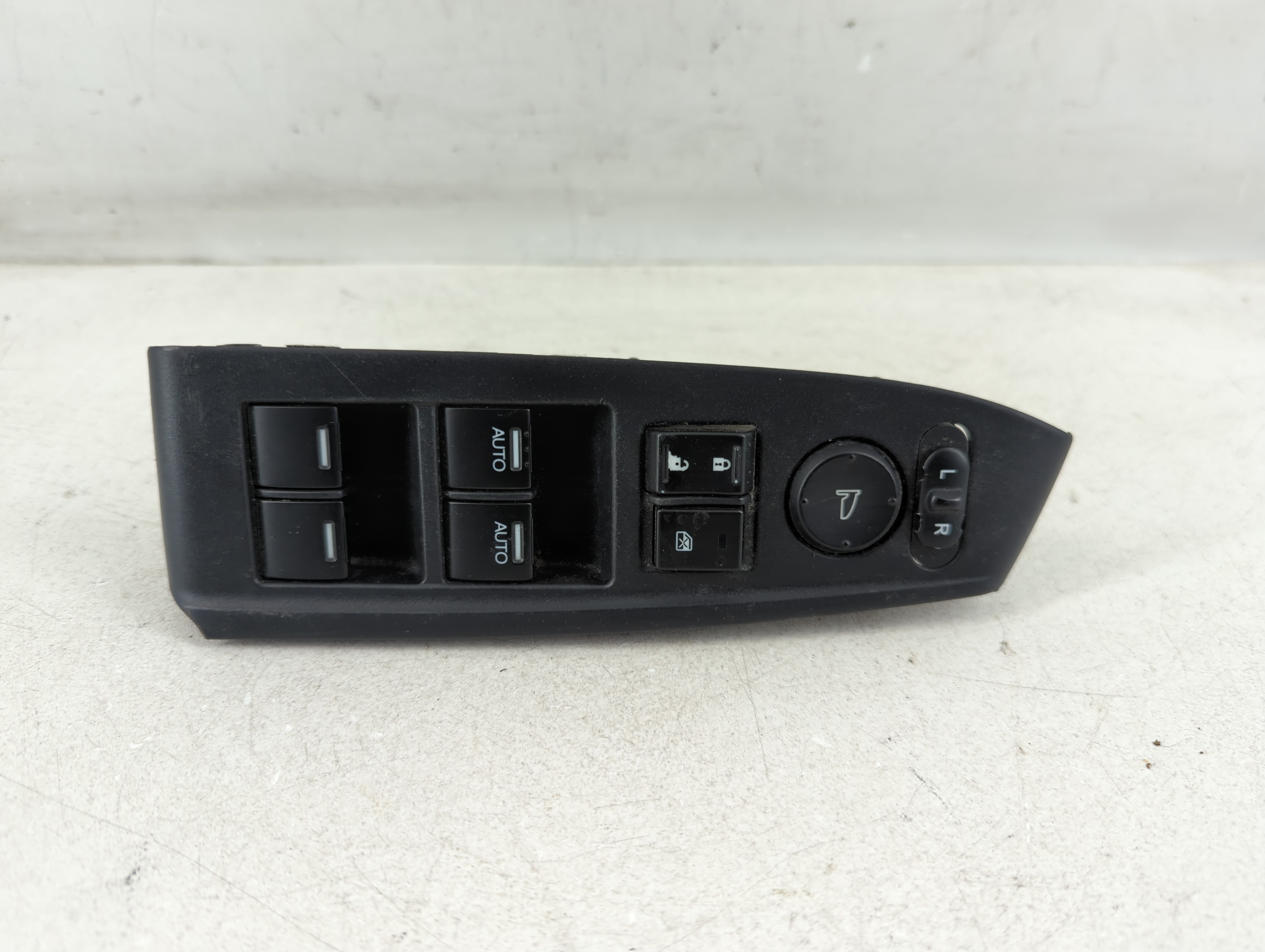 2008-2012 Honda Accord Driver Left Door Master Power Window Switch 1078902 - Oemusedautoparts1.com