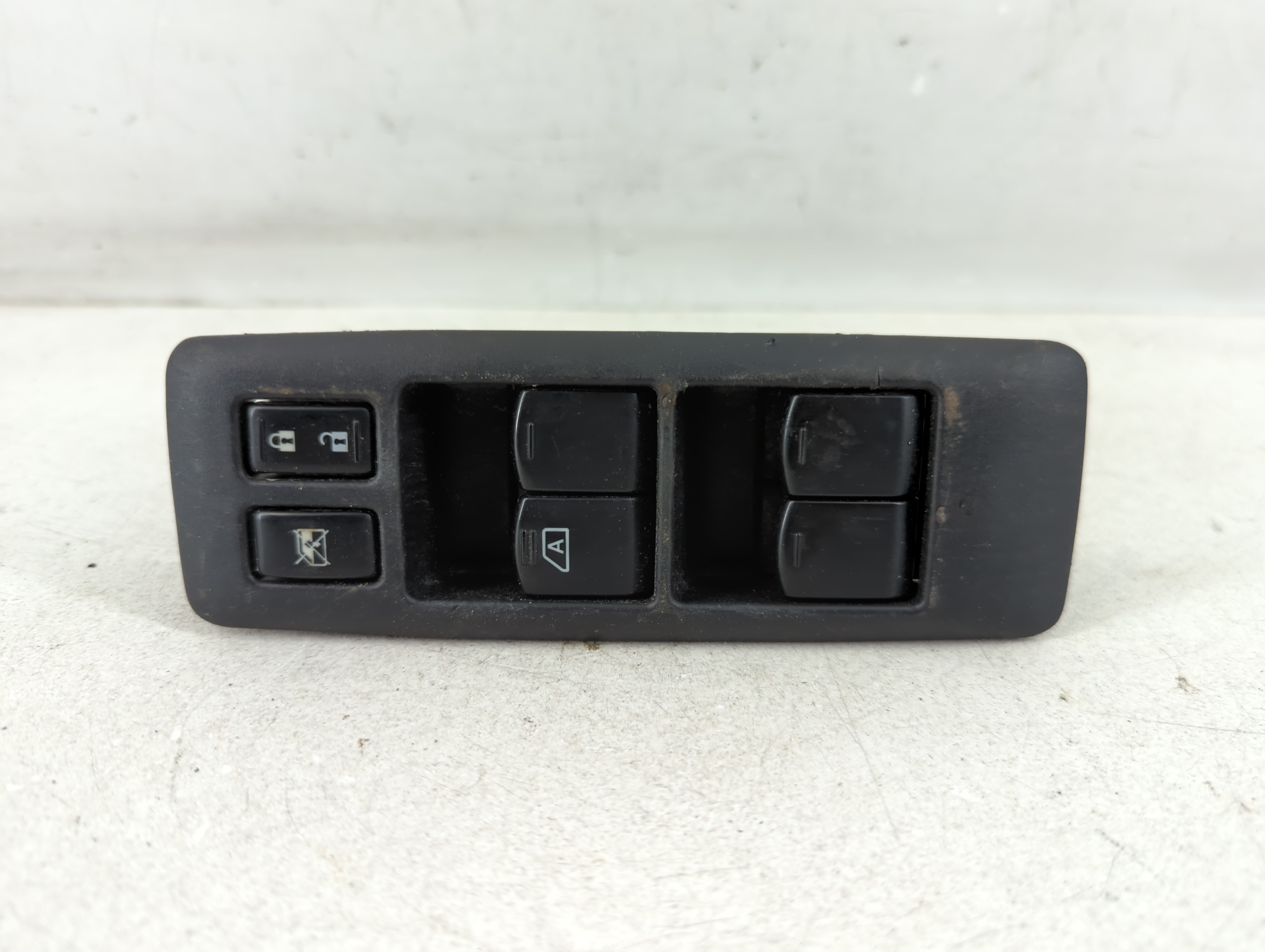 2011-2015 Nissan Rogue Driver Left Door Master Power Window Switch 1078915 - Oemusedautoparts1.com