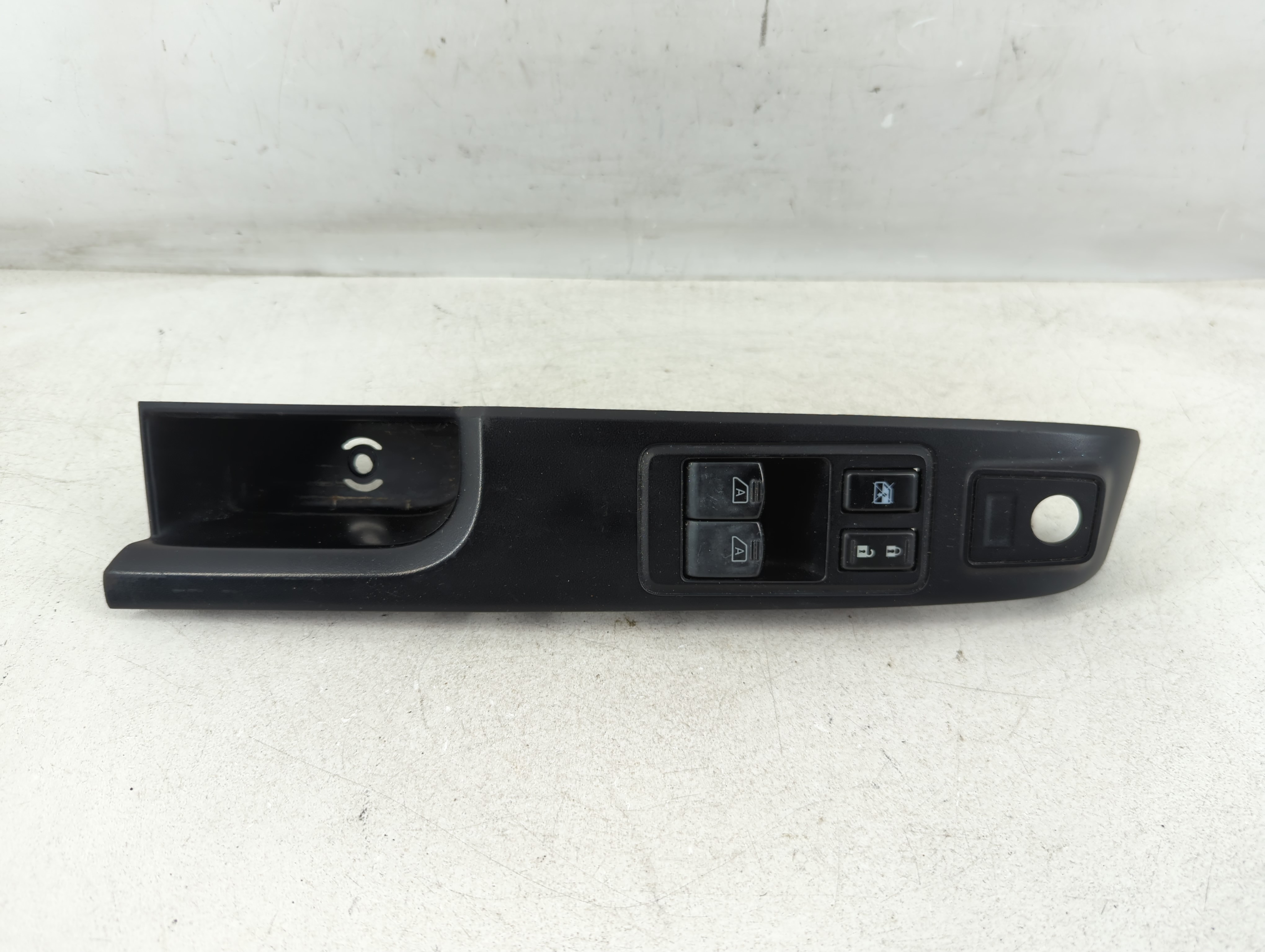 Picture of 2017-2022 Nissan Titan Driver Left Door Master Power Window Switch 1078922