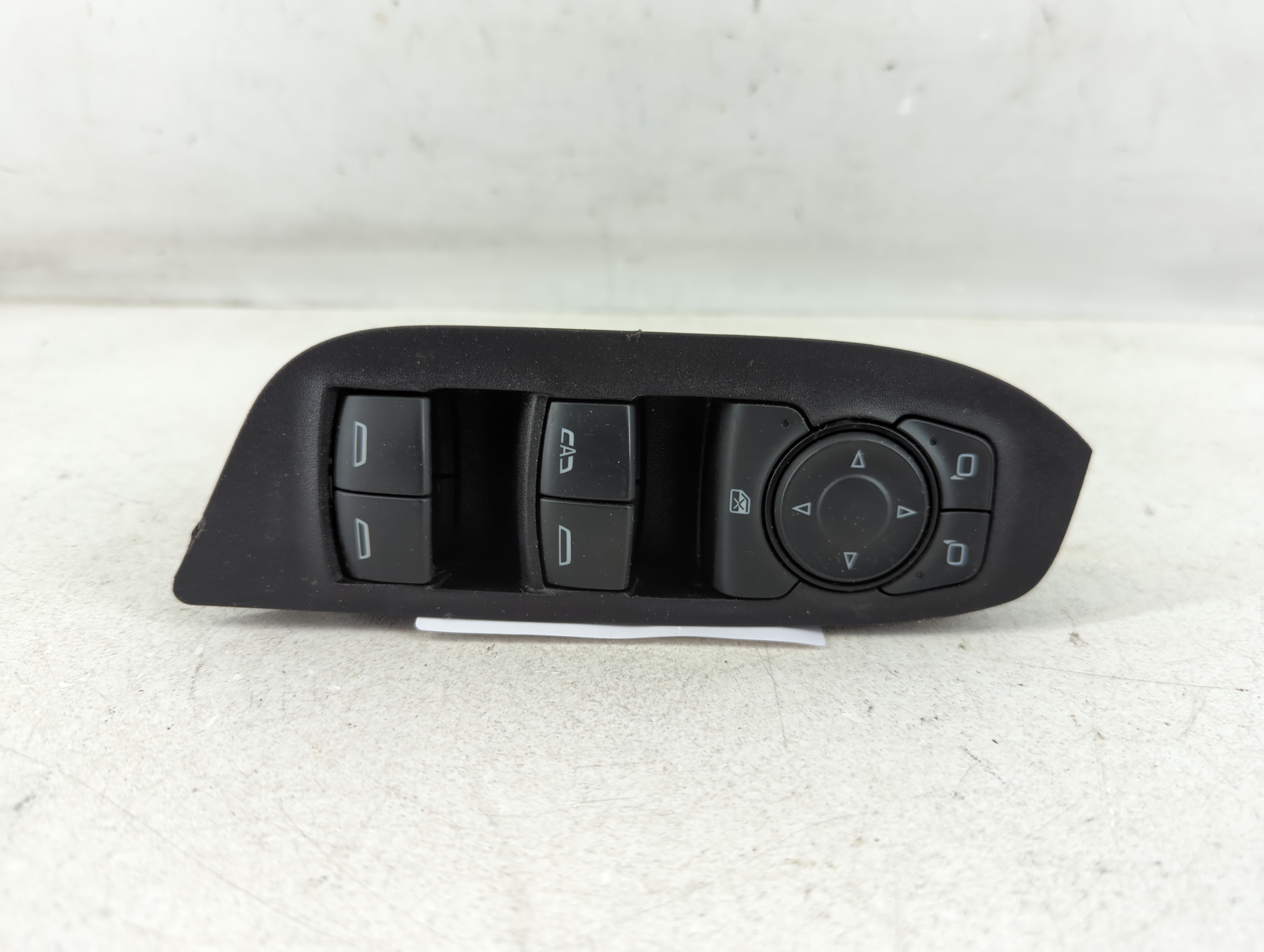 2018-2022 Chevrolet Equinox Driver Left Door Master Power Window Switch 1078929 - Oemusedautoparts1.com