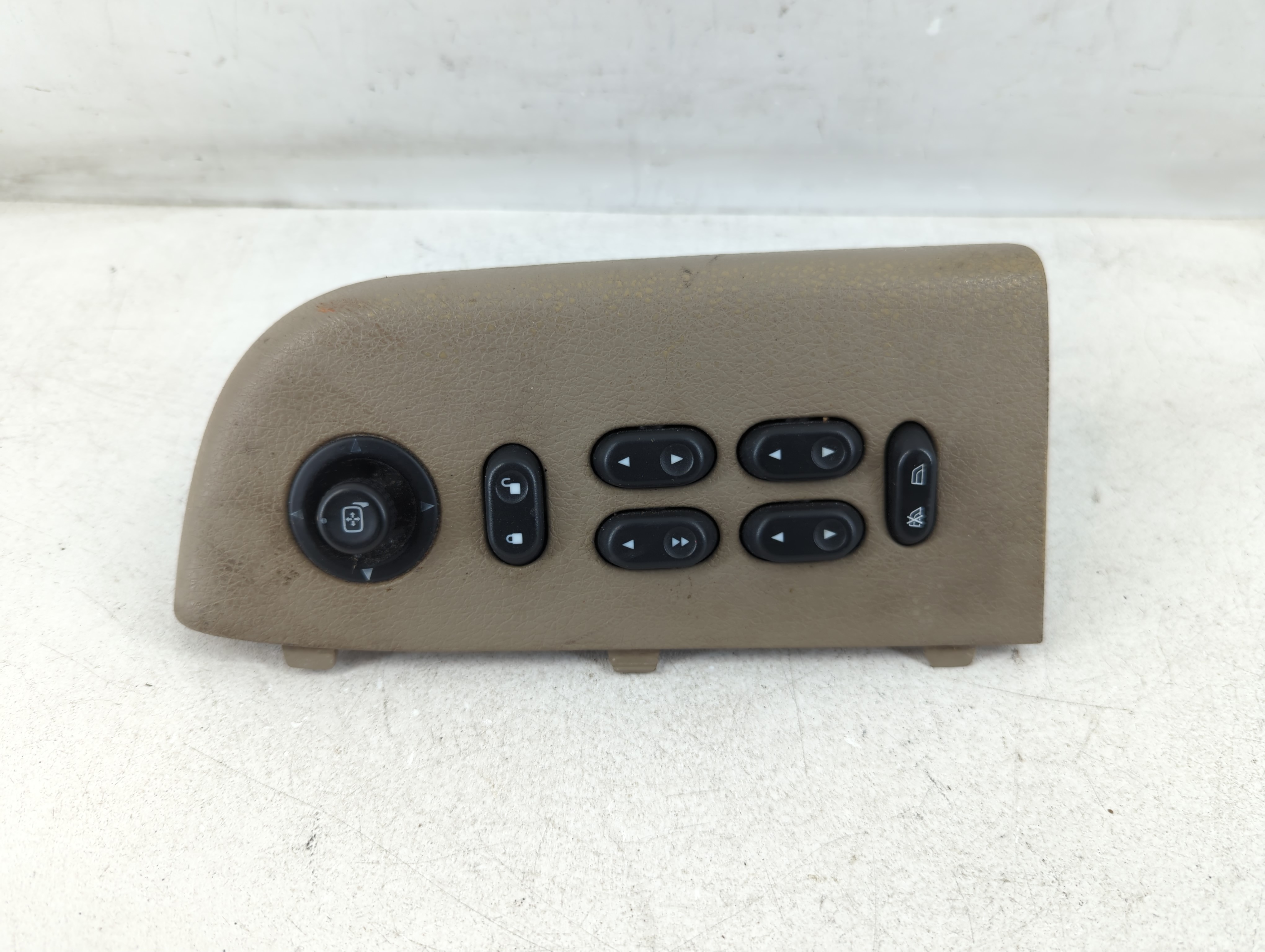 2003 Ford Crown Victoria Driver Left Door Master Power Window Switch 1078939 - Oemusedautoparts1.com