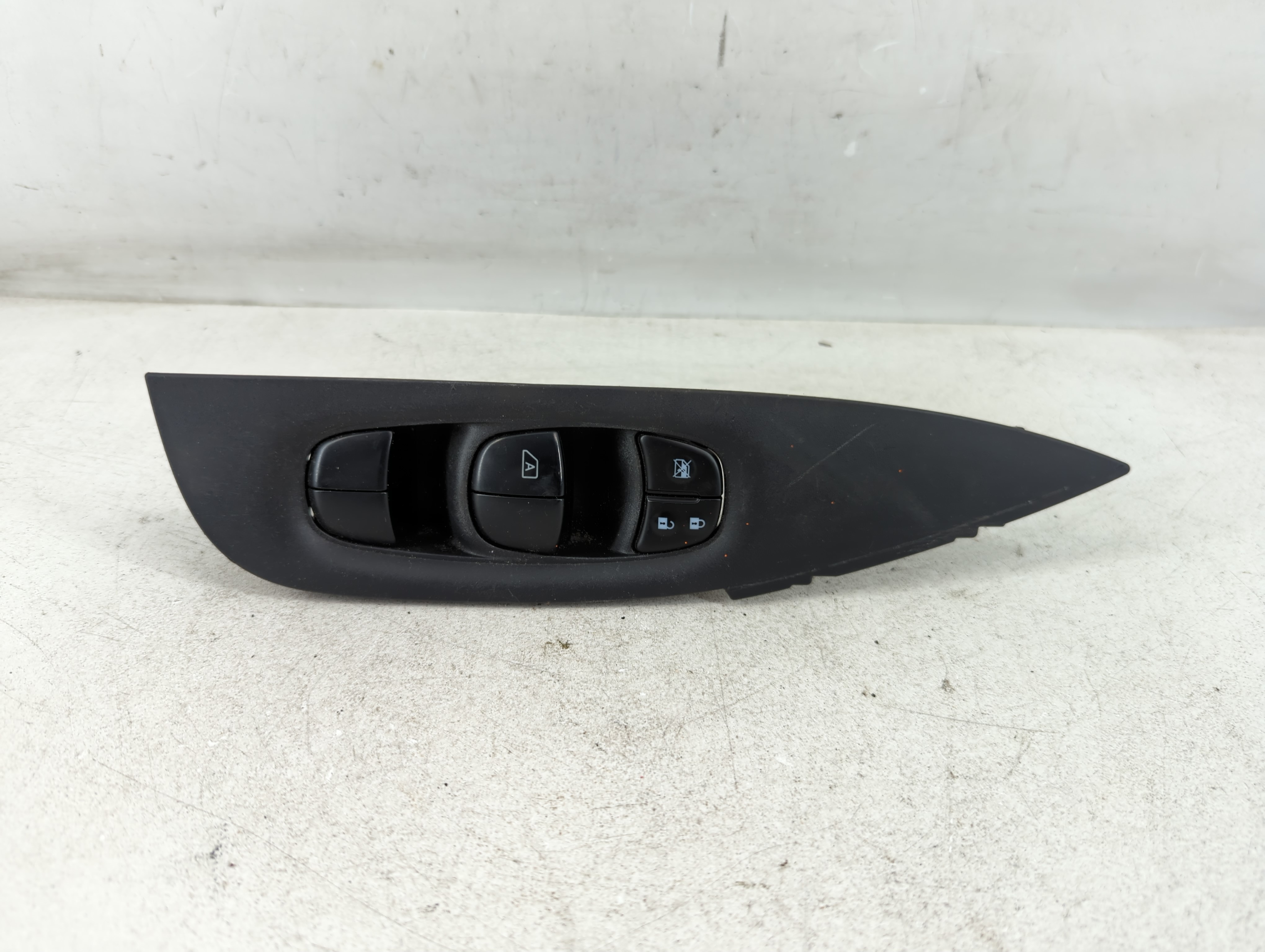 2017-2022 Nissan Rogue Sport Driver Left Door Master Power Window Switch 1078963 - Oemusedautoparts1.com