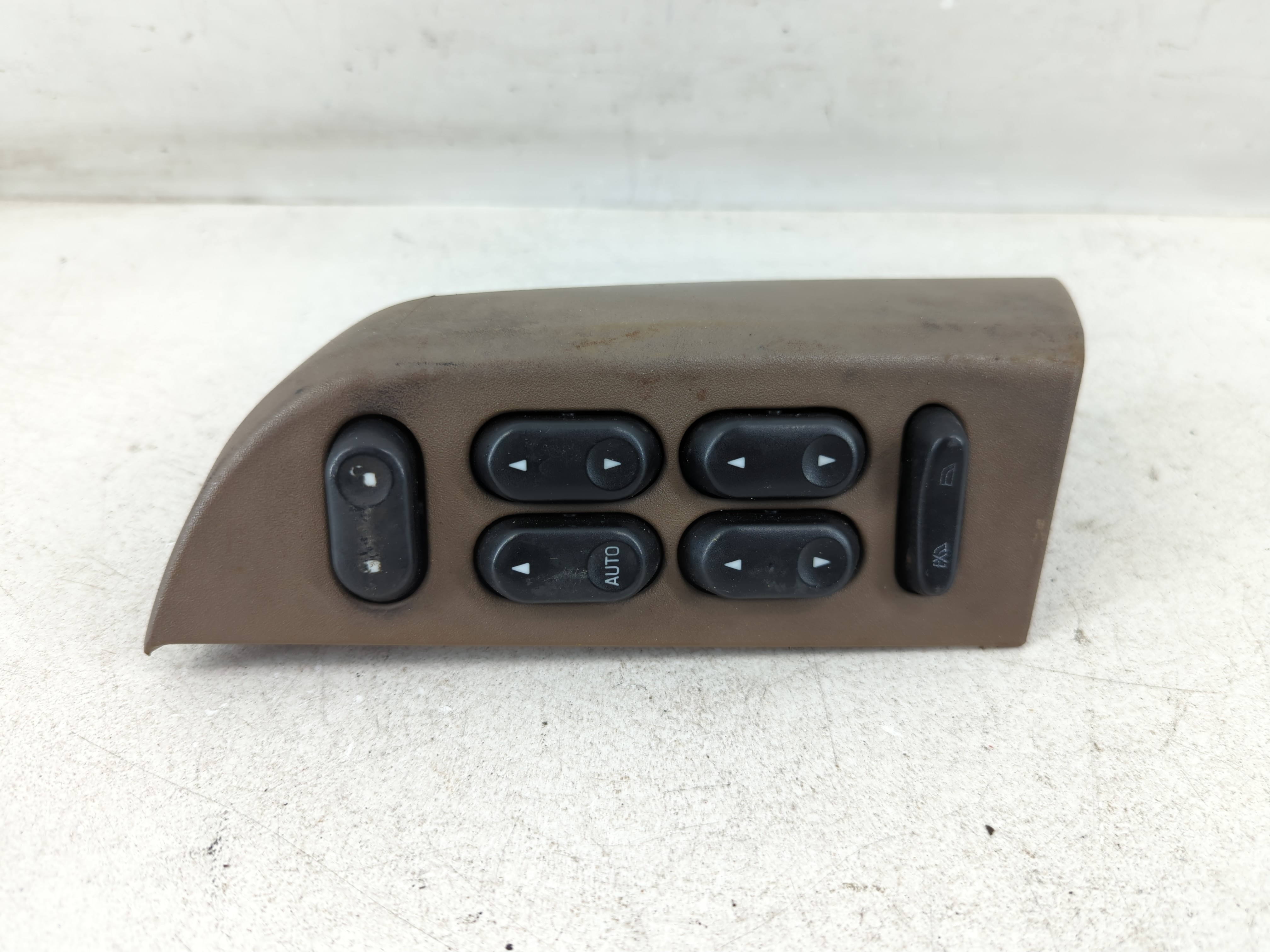 2002-2005 Ford Explorer Driver Left Door Master Power Window Switch 1078973 - Oemusedautoparts1.com