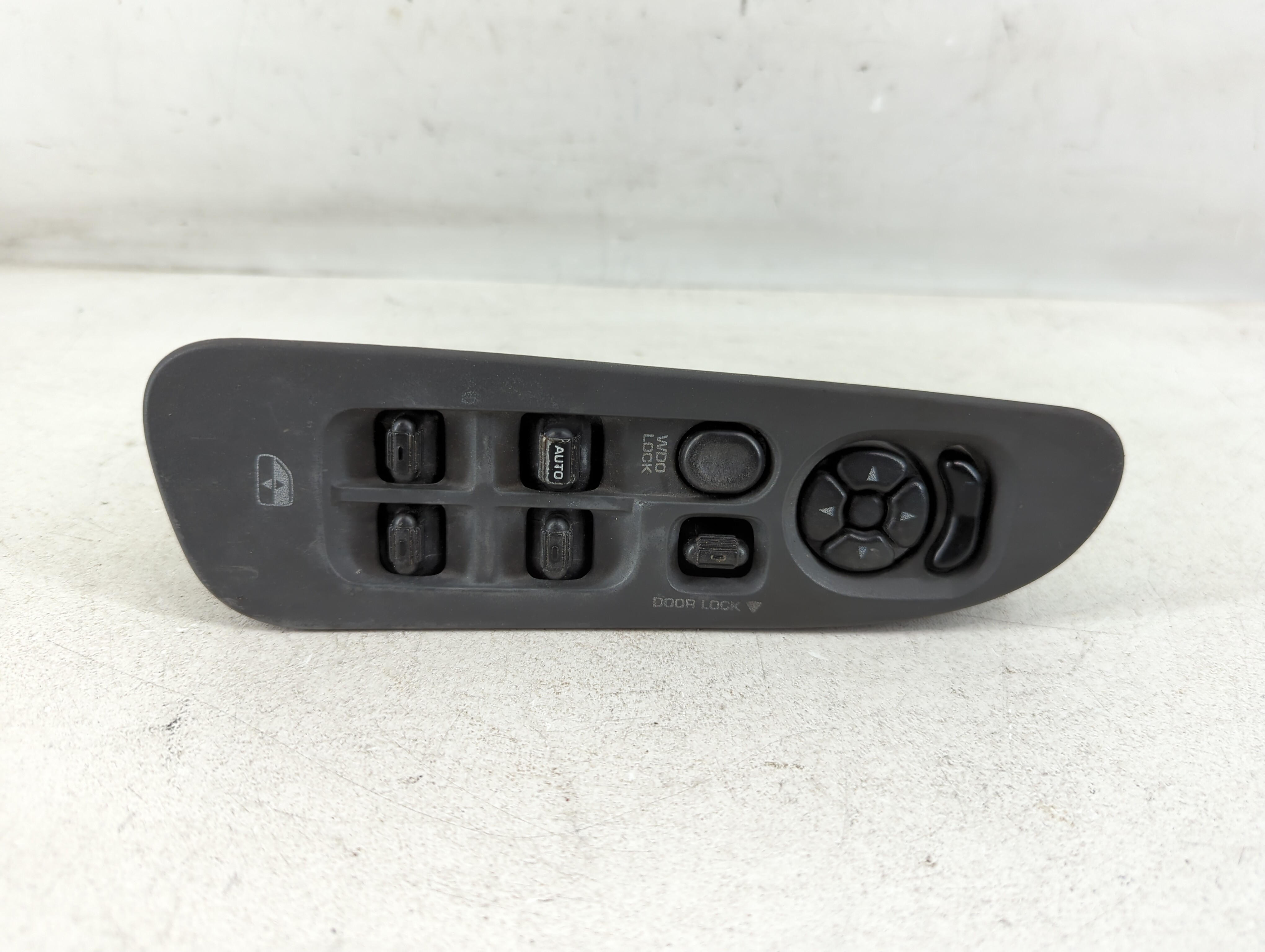 2000-2000 Dodge Caravan Driver Left Door Master Power Window Switch 1078977 - Oemusedautoparts1.com